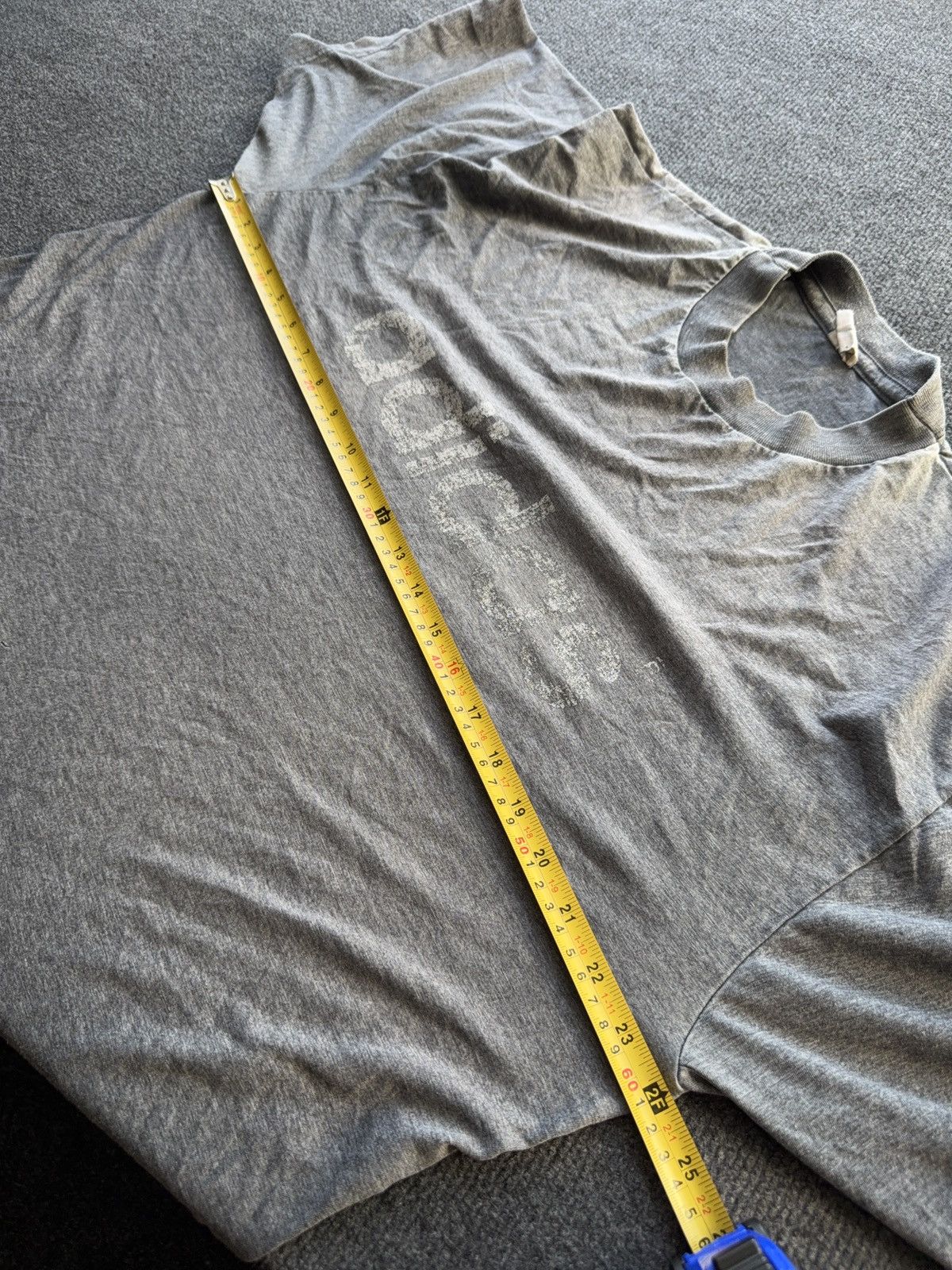 Adidas Vintage 90s Adidas Distressed Faded Logo Grey Boxy T-Shirt Size US XL / EU 56 / 4 - 20 Thumbnail