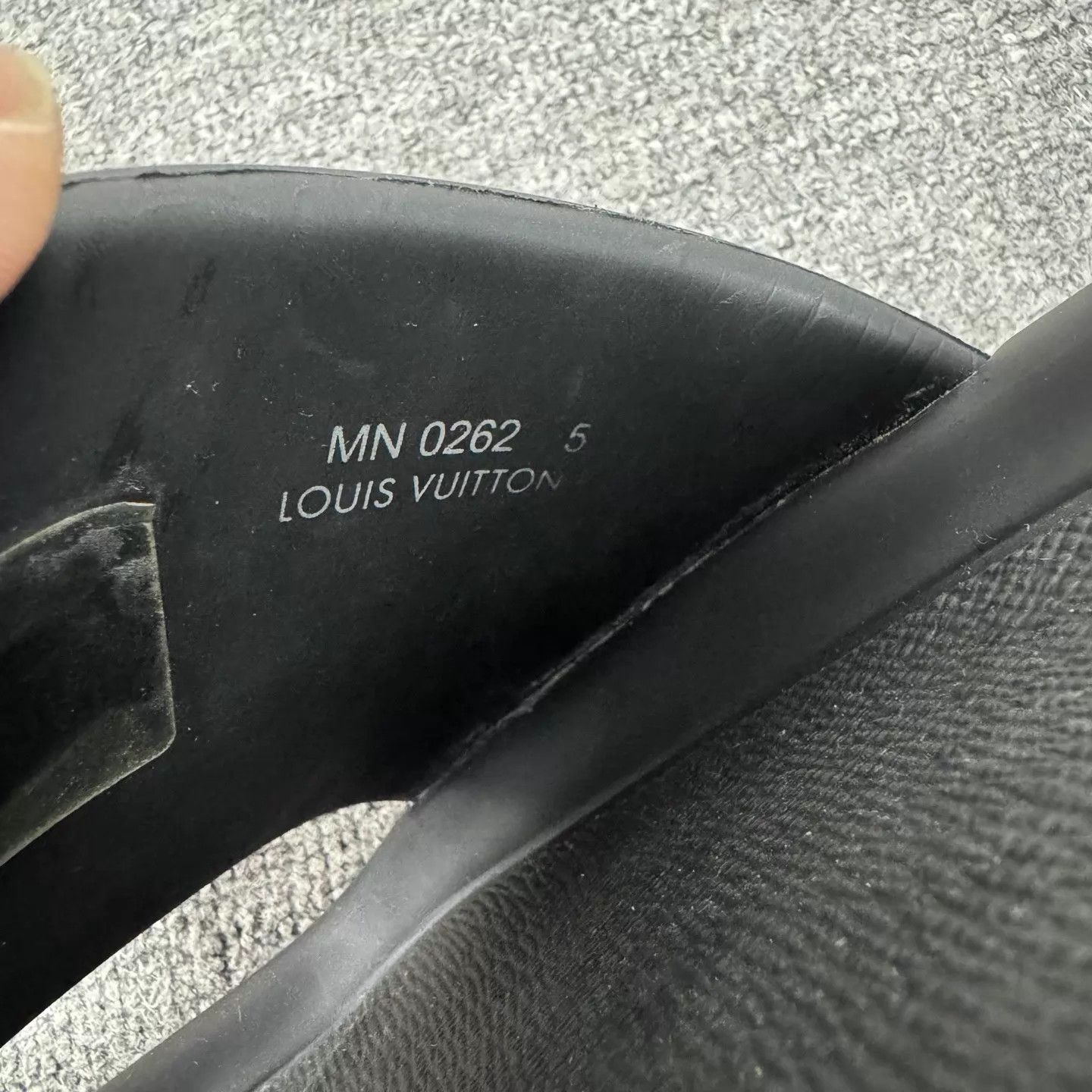 Louis Vuitton Louis Vuitton Black/Grey Monogram Slides EU 39 99 New Size US 6 / EU 39 - 7 Thumbnail