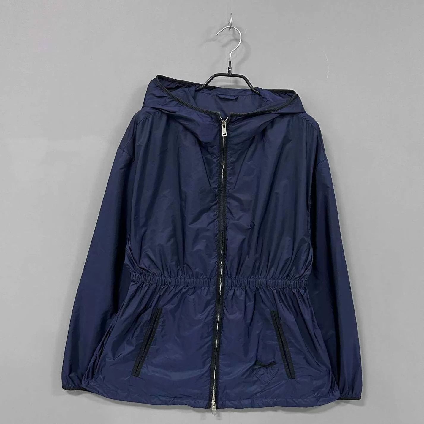 Prada PRADA dark blue triangle logo shell jacket 95 new 38 Size XS / US 0-2 / IT 36-38 - 1 Thumbnail