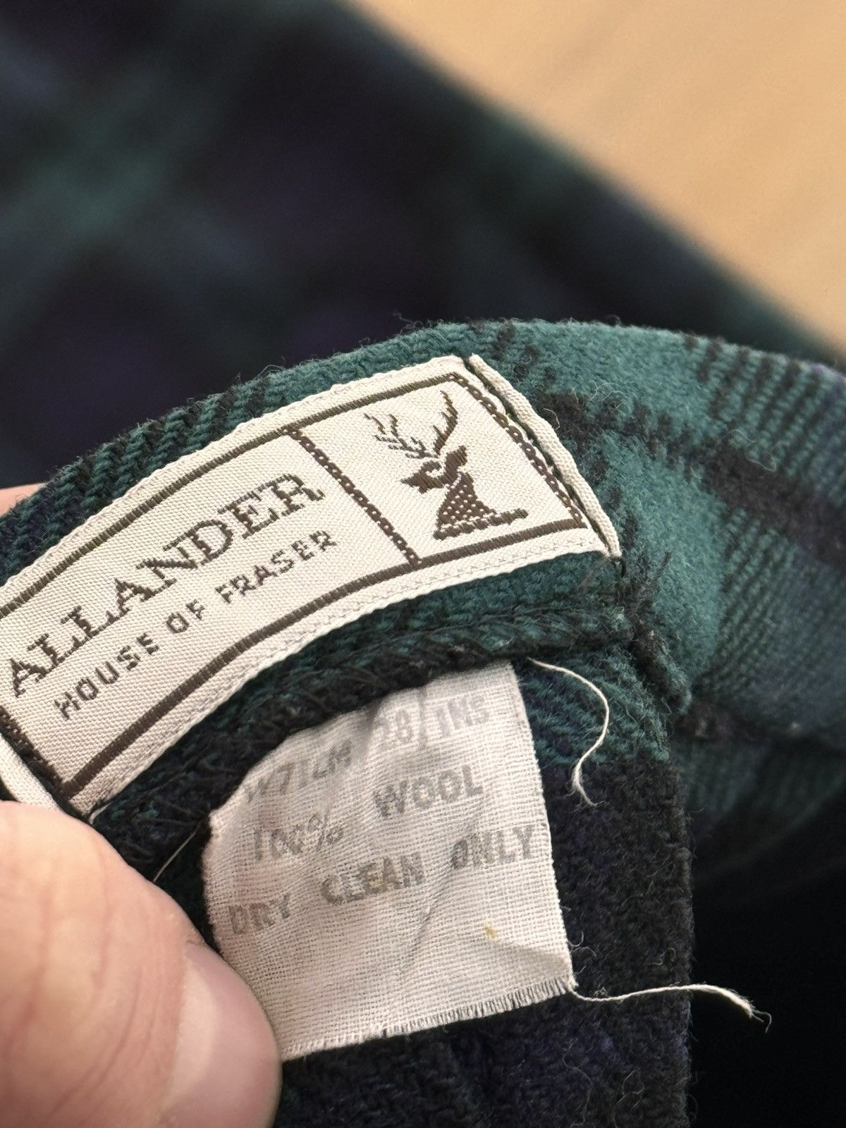 New England Shirt Company × Vintage Vintage Allander House of Fraser 90’s Tartan Wool Skirt&Vest Size 28" / US 6 / IT 42 - 13 Thumbnail