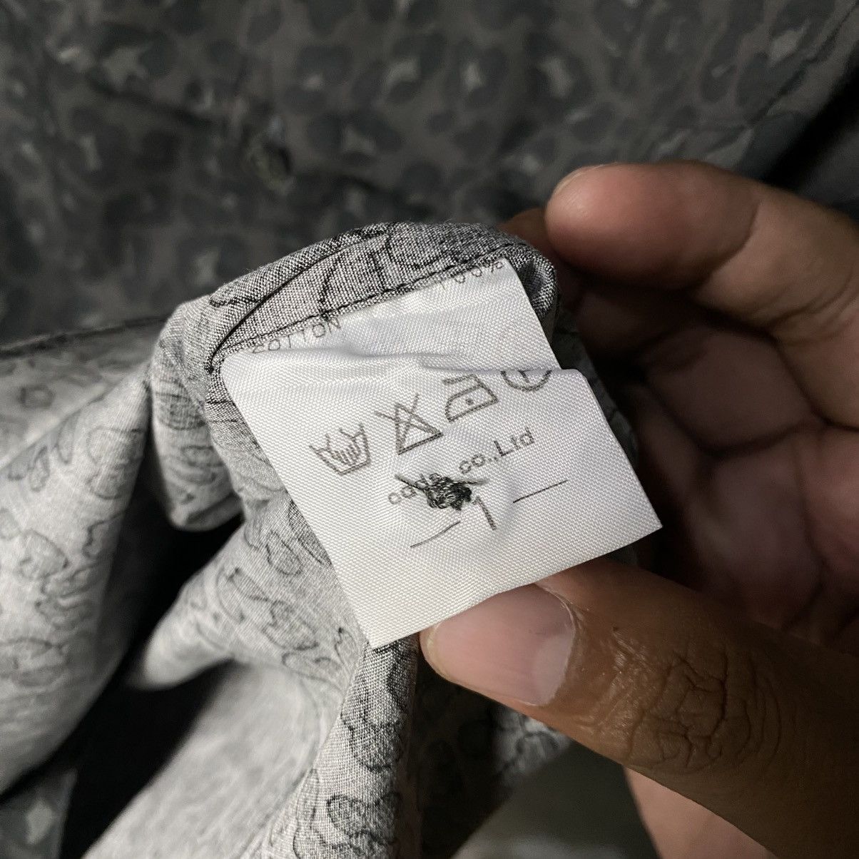 If Six Was Nine × Le Grande Bleu (L.G.B.) × Lounge Lizard vintage lounge lizard leopard style shirt by odds.co ltd Size US S / EU 44-46 / 1 - 6 Thumbnail