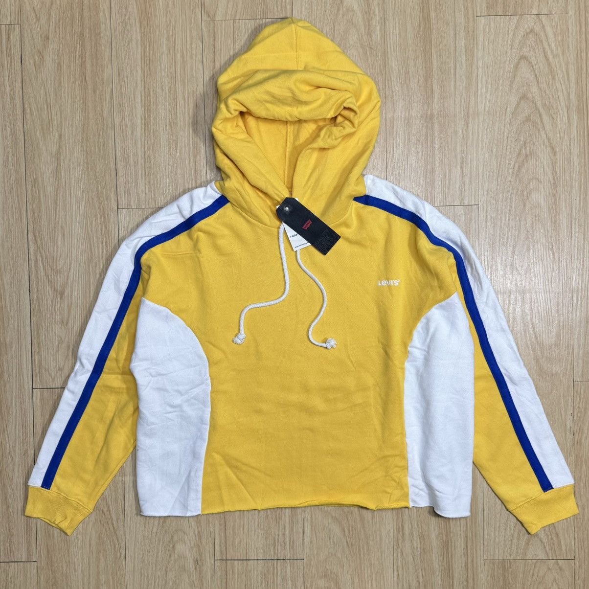 Levi's Levi’s Pullover hoodie crop vintagewear Size L / US 10 / IT 46 - 1 Thumbnail