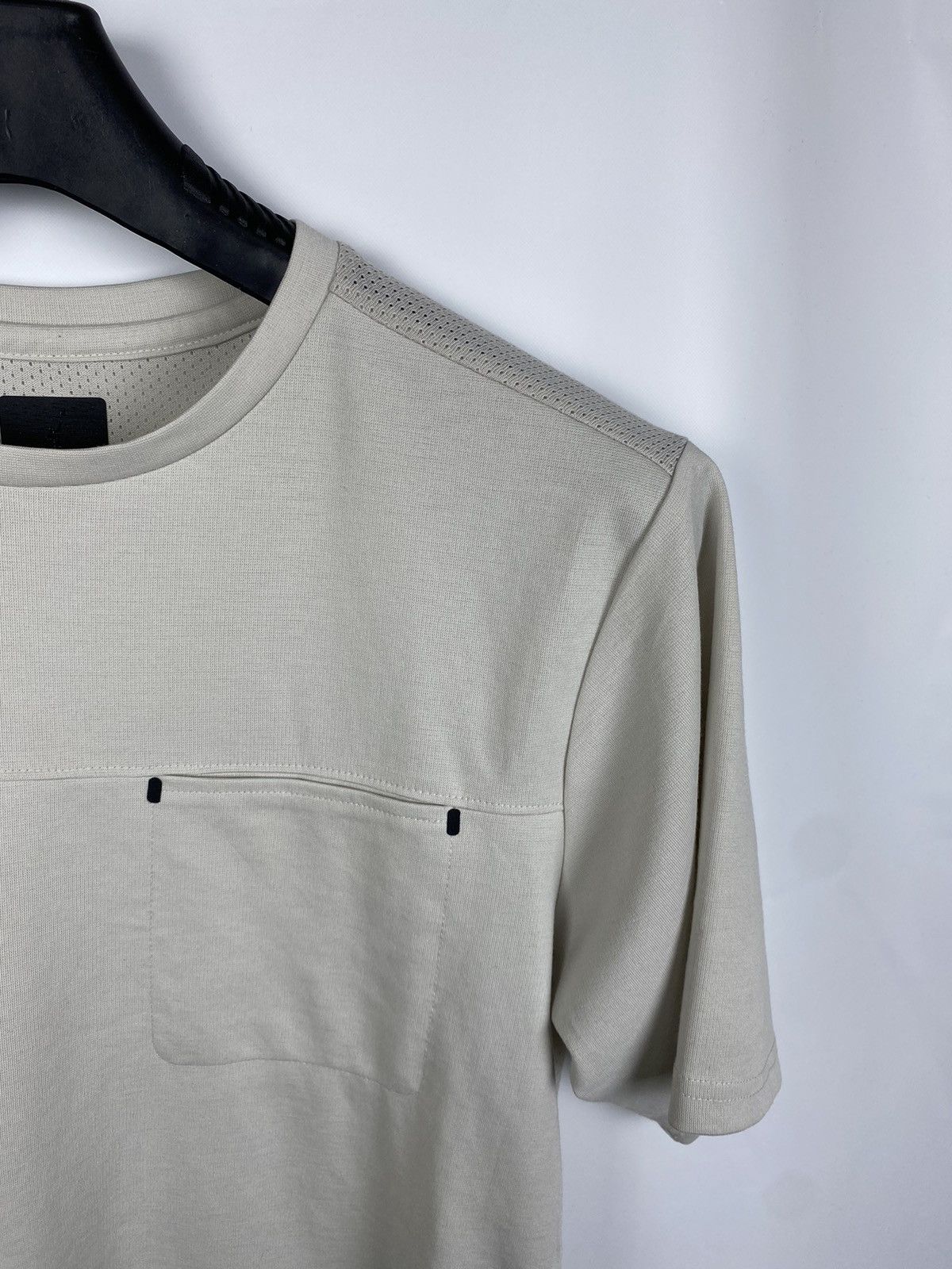 Jordan Brand Jordan 23 Lux Pocket Men Short Sleeve T-Shirt Light Bone S Size US S / EU 44-46 / 1 - 4 Thumbnail
