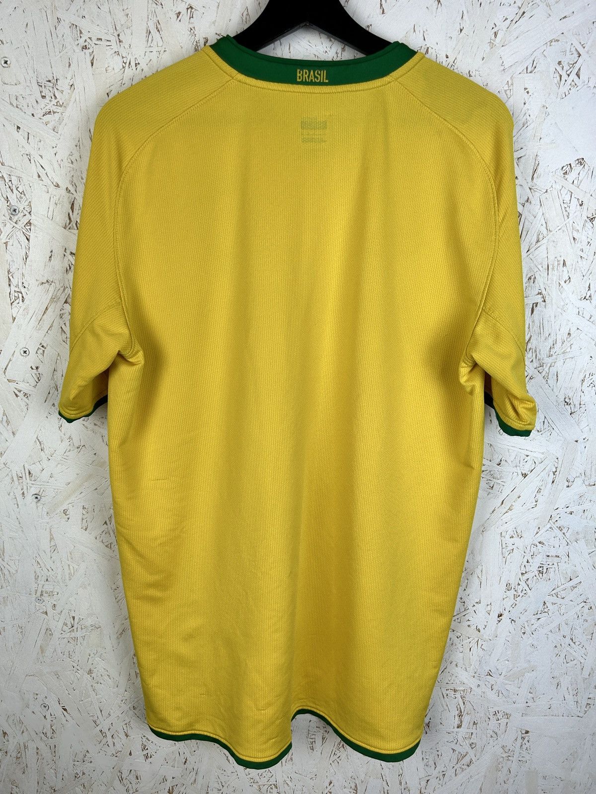Nike 00s Vintage Nike Brazil 2008 Home World Cup Jersey Yellow L Size US L / EU 52-54 / 3 - 5 Thumbnail