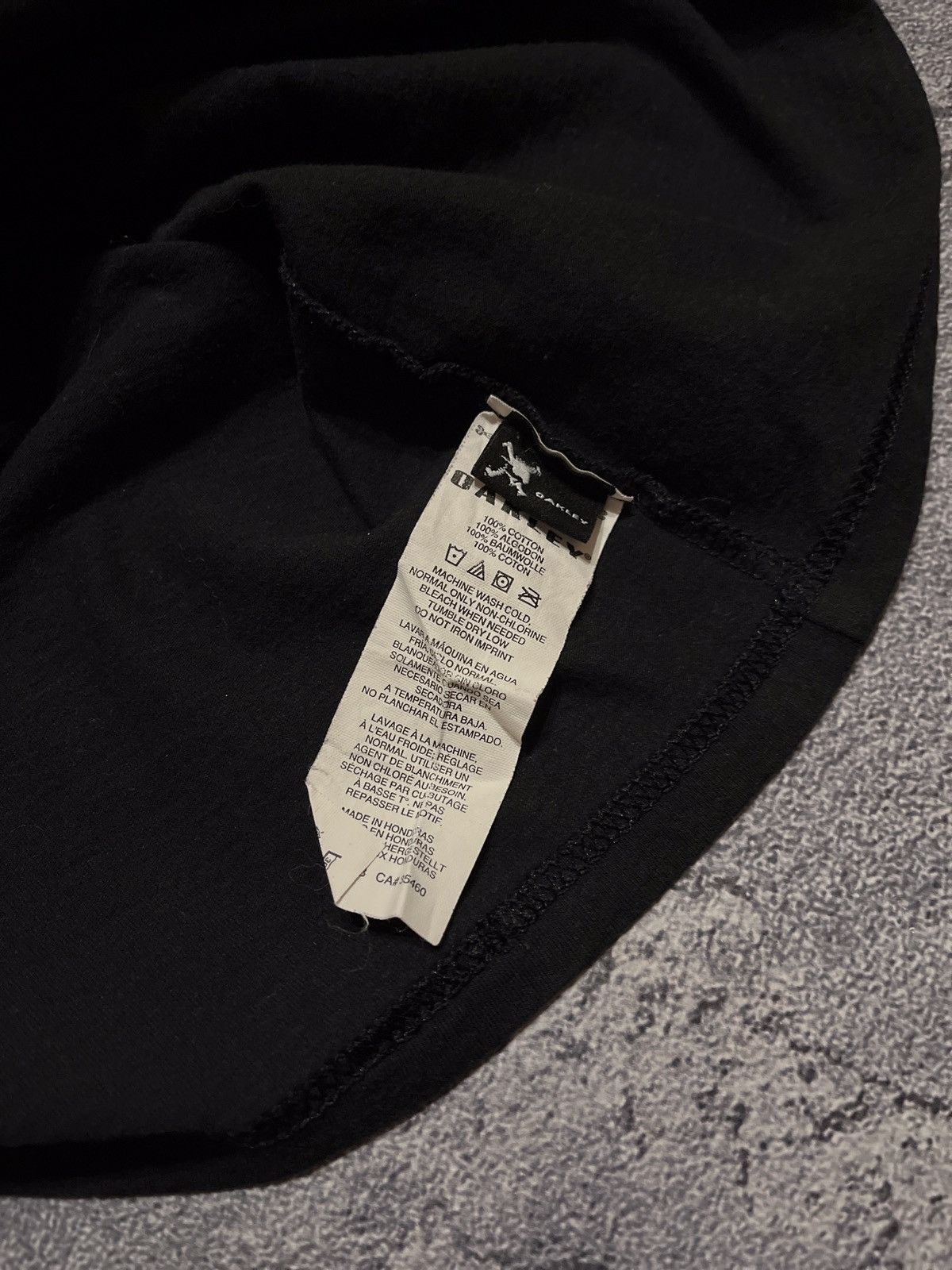 Oakley × Vintage ☠️ OAKLEY 00s Big Central Logo Vintage T Shirt Size US L / EU 52-54 / 3 - 5 Thumbnail