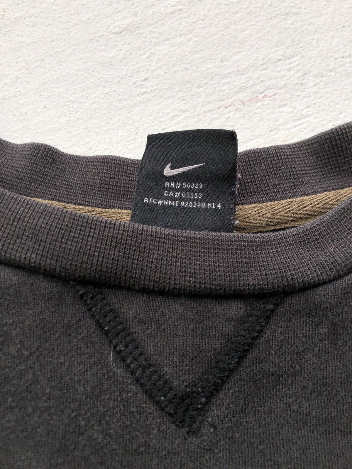 Nike Vintage Nike 00s Big Logo Swoosh Oversized Sweatshirts Size US L / EU 52-54 / 3 - 6 Thumbnail
