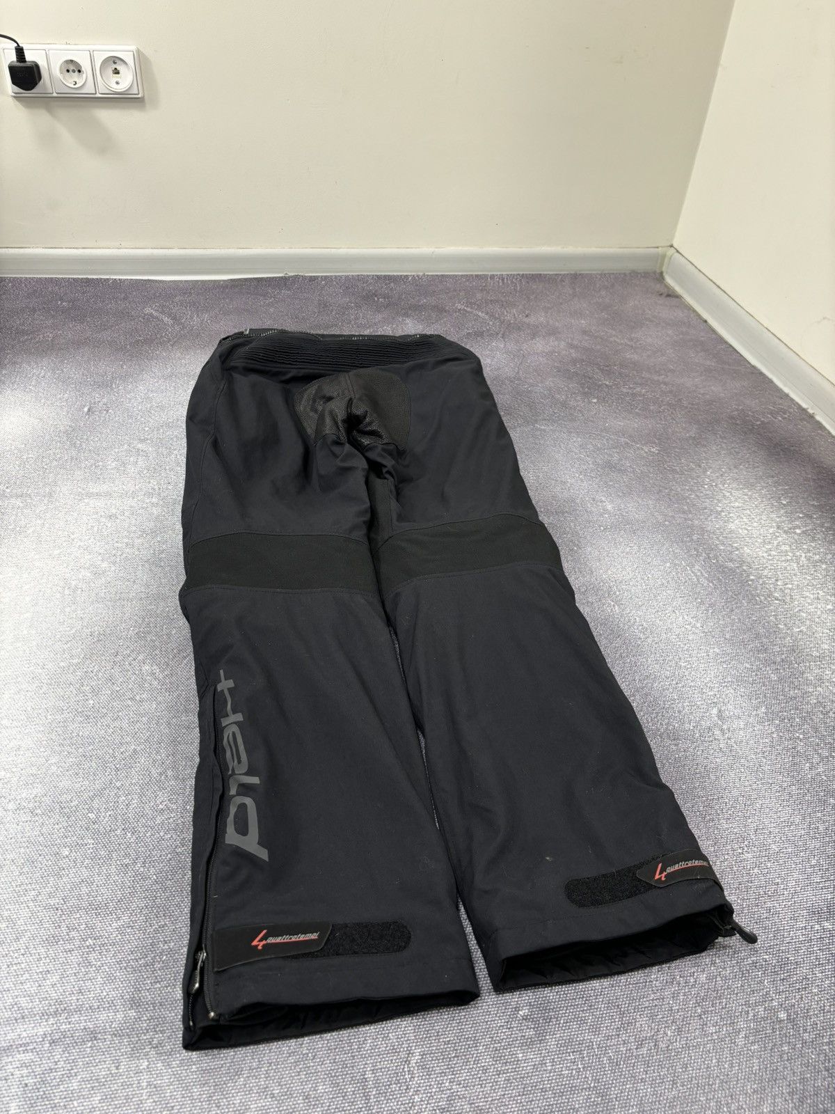 Other Held Men’s 4 Quattrotempi Gore-Tex Black Motorcycle Pants Size US 30 / EU 46 - 19 Thumbnail