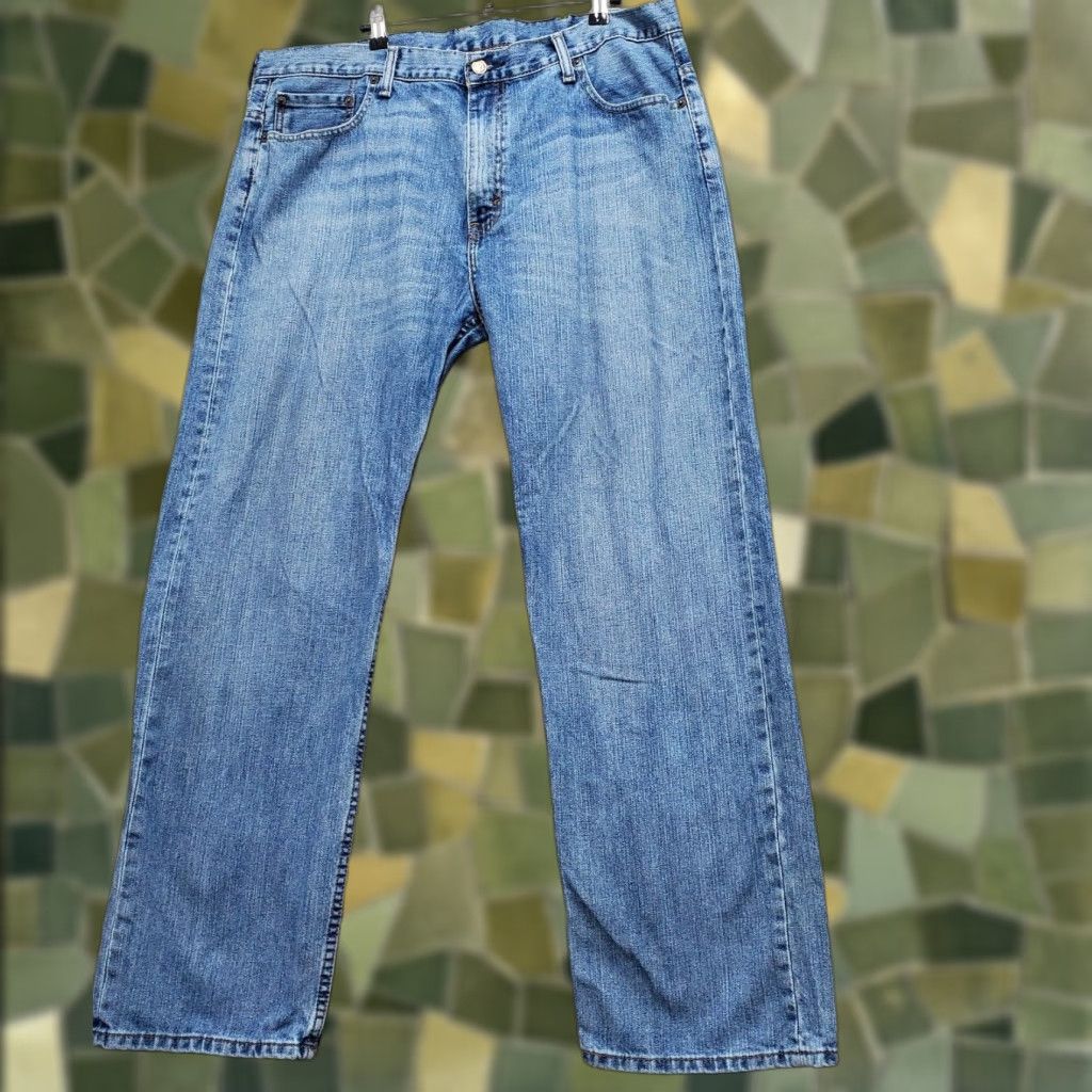 Levi's Levi's Jeans Men 38 X 32 Blue Denim 100% Cotton 5-Pockets Straight Leg Rugged Jeans Mens Regular Blue 5-Pocket Denim Straight Jeans Size US 38 / EU 54 - 1 Thumbnail