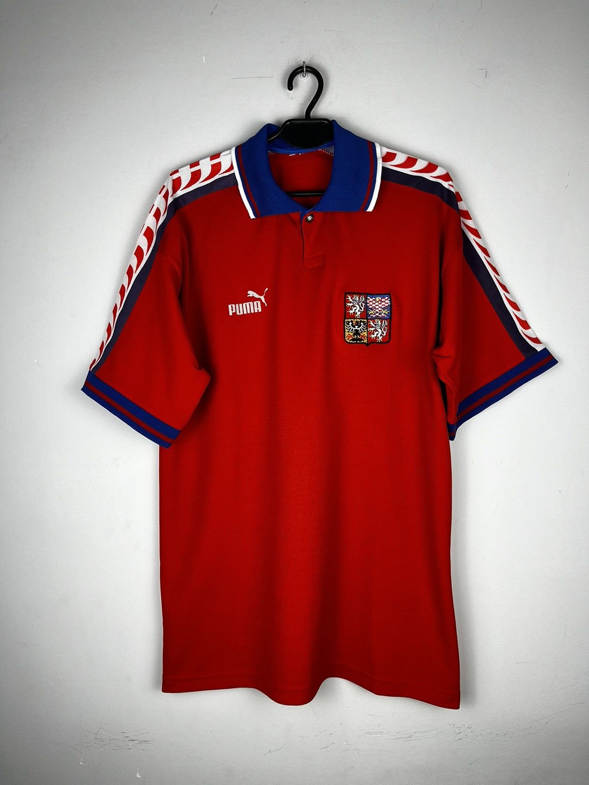 Puma × Vintage Puma Czech republic vintage 1996 home Jersey Size US L / EU 52-54 / 3 - 1 Thumbnail