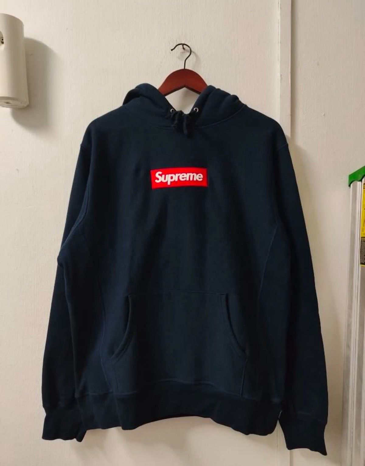 Supreme Supreme Box Logo FW24 Hoodie Size US L / EU 52-54 / 3 - 1 Thumbnail