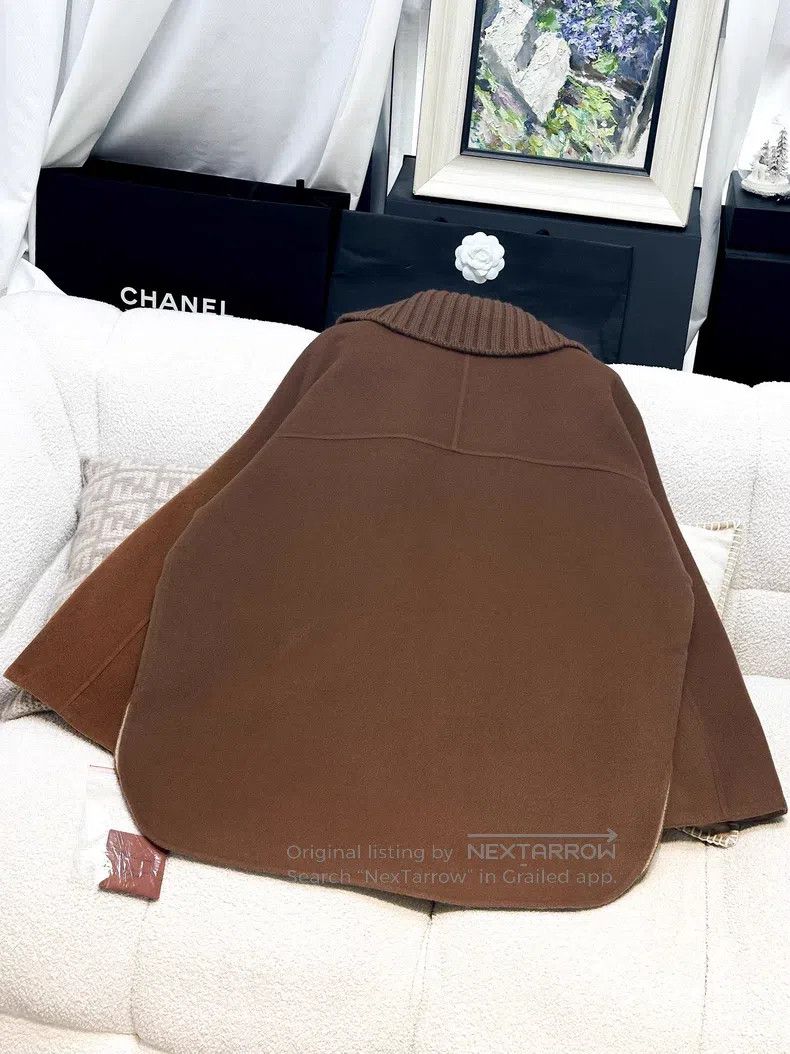 Loro Piana Loro Piana Coffee color with khaki color double-sided wear Size S / US 4 / IT 40 - 4 Thumbnail