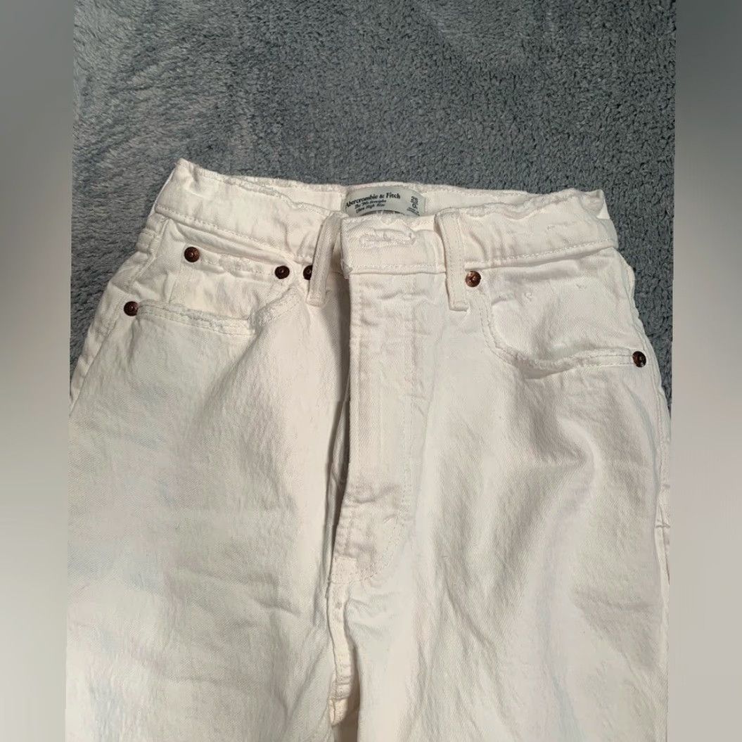 Abercrombie & Fitch VINTAGE Abercrombie & Fitch White 90s Straight Ultra High Rise Jeans 0 Women Regular White Mom Jeans 25/0R Womens Size 25" / US 0 / IT 36 - 4 Thumbnail