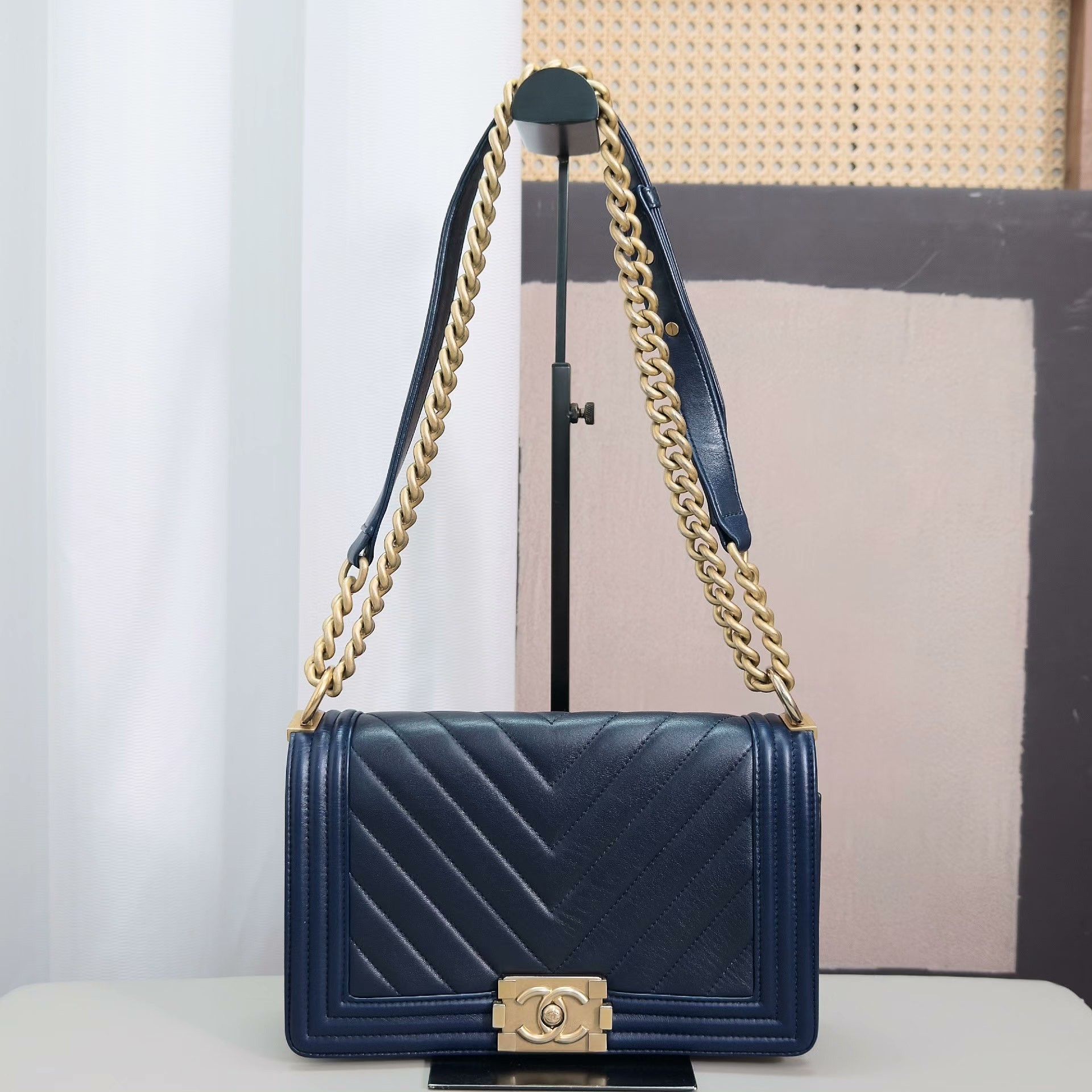 Chanel Pre-loved Bag Very good condition Size ONE SIZE - 1 Thumbnail