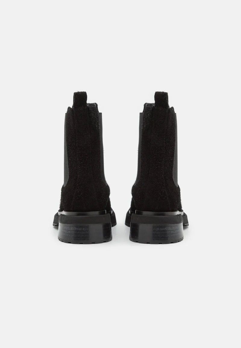 Eckhaus Latta !DS! FW23 Eckhaus Latta Mike Black Suede Boots Size US 10 / EU 43 - 8 Thumbnail