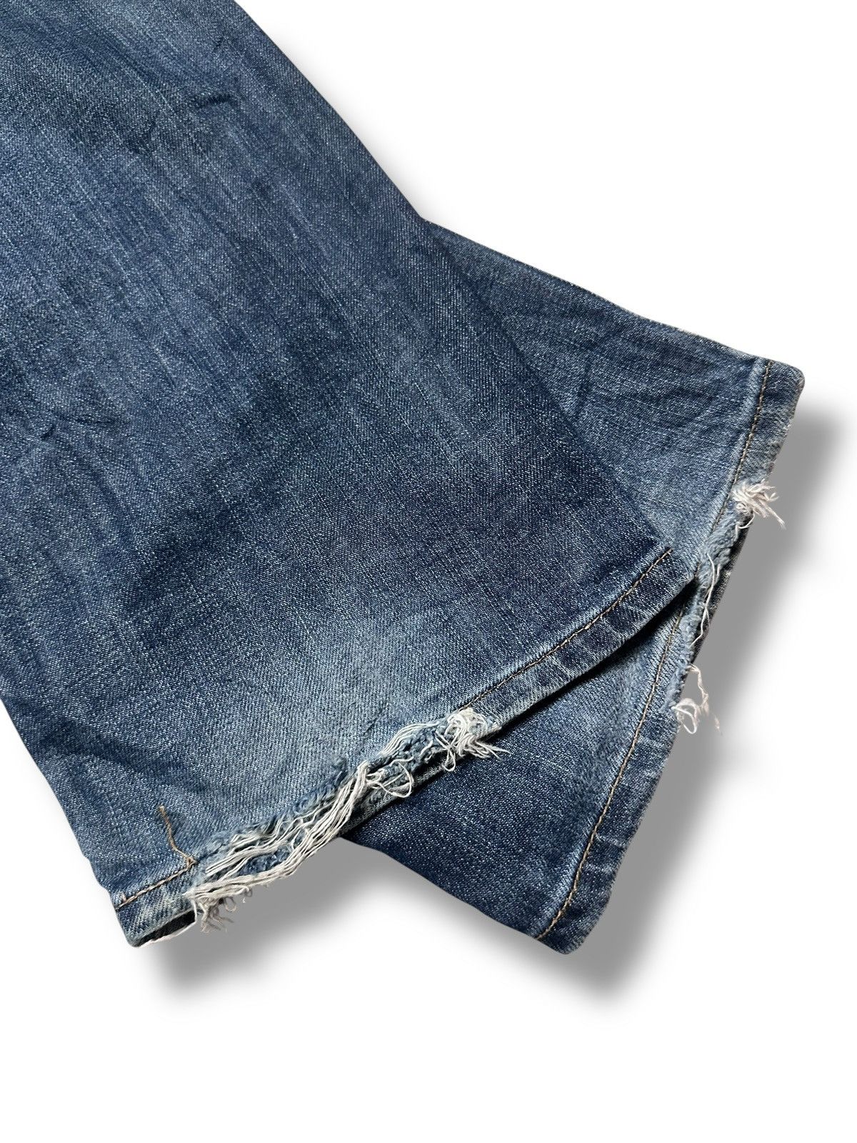 Levi's Levi’s 501 Vintage Regular Straight Leg Jean With Faded Wash Size US 32 / EU 48 - 16 Thumbnail