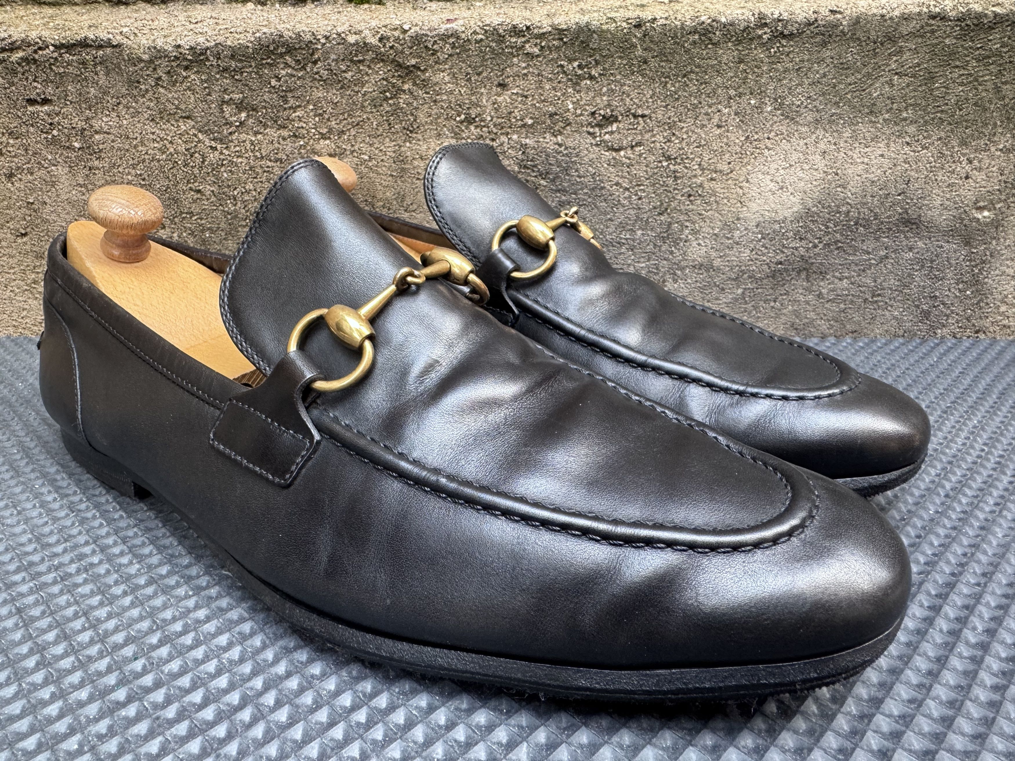 Gucci Gucci Loafers Leather Shoes Jordaan Black Gold Horsebit Size US 8 / EU 41 - 6 Thumbnail