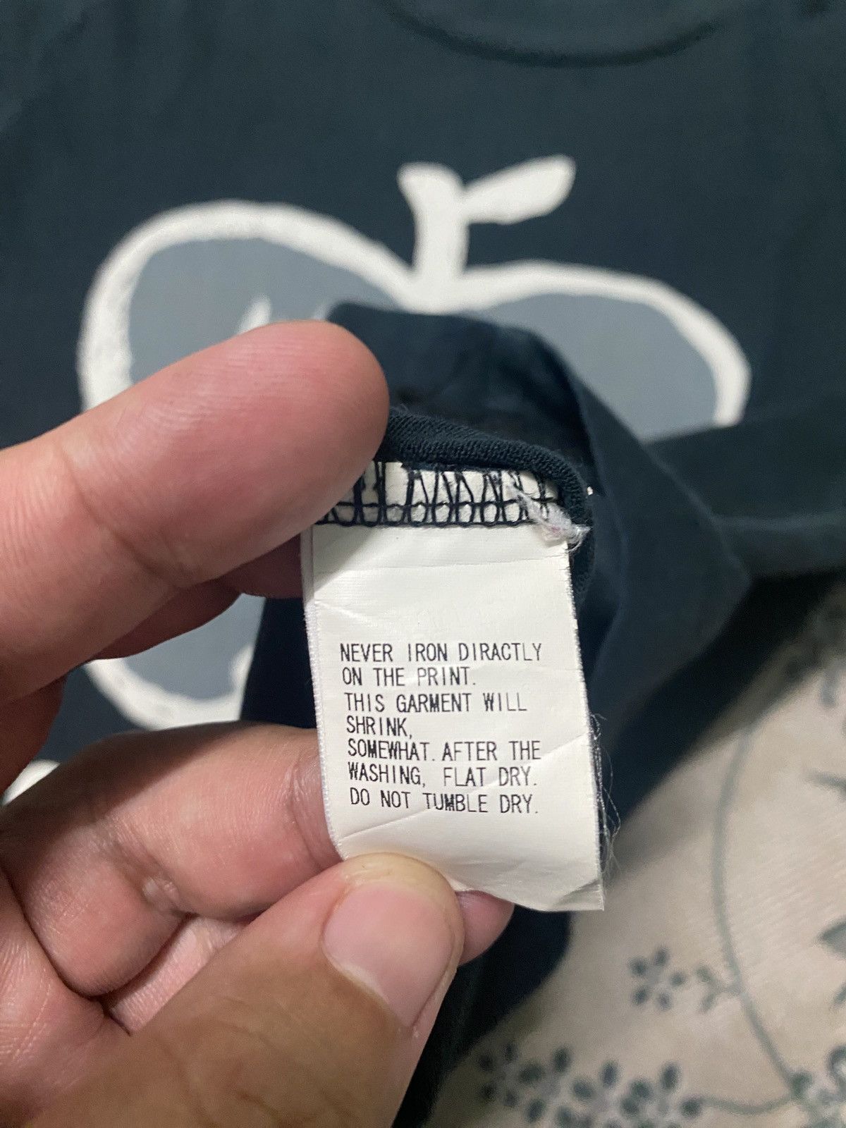Undercover 💸BINDING OFFER💸UNDERCOVER JUN TAKAHASHI “GILAPPLE” TEE💥 Size US M / EU 48-50 / 2 - 11 Thumbnail