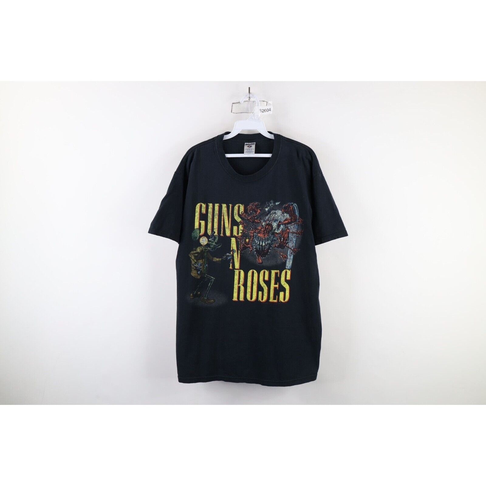 Vintage Vintage Y2K 2006 Faded Retro Guns N Roses Band T-Shirt Size US XL / EU 56 / 4 - 1 Thumbnail