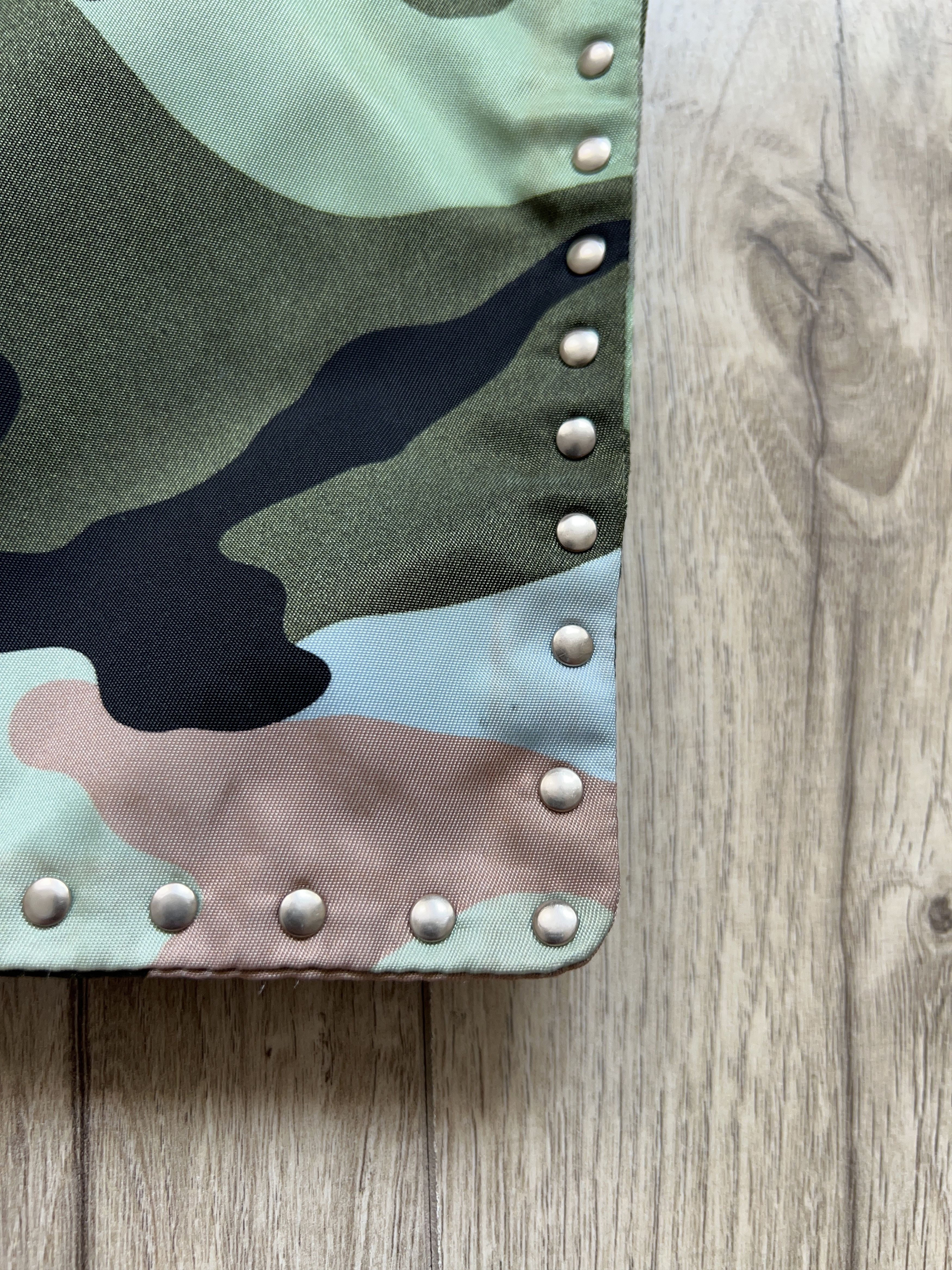 Designer × Valentino Rockstud Camo Clutch Zip Bag Pouch Nylon Size ONE SIZE - 8 Thumbnail