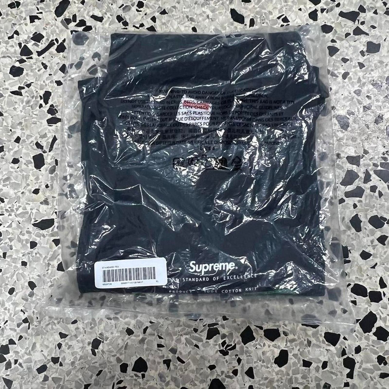 Supreme SUPREME SS 24 NAVY STANDARD TEE: Size US XL / EU 56 / 4 - 2 Thumbnail