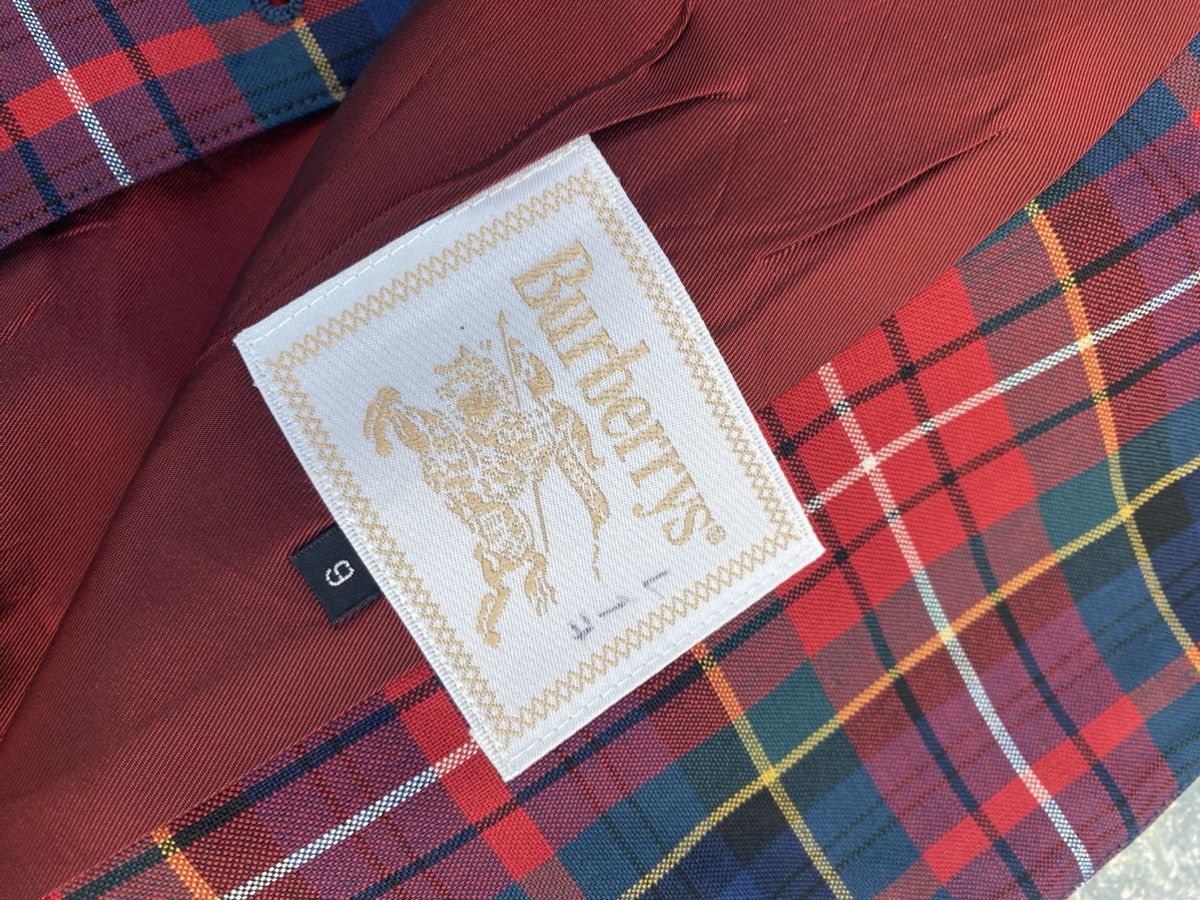 Burberry × Vintage Vintage Burberry Red Plaid Waistcoat Size 36S - 5 Thumbnail