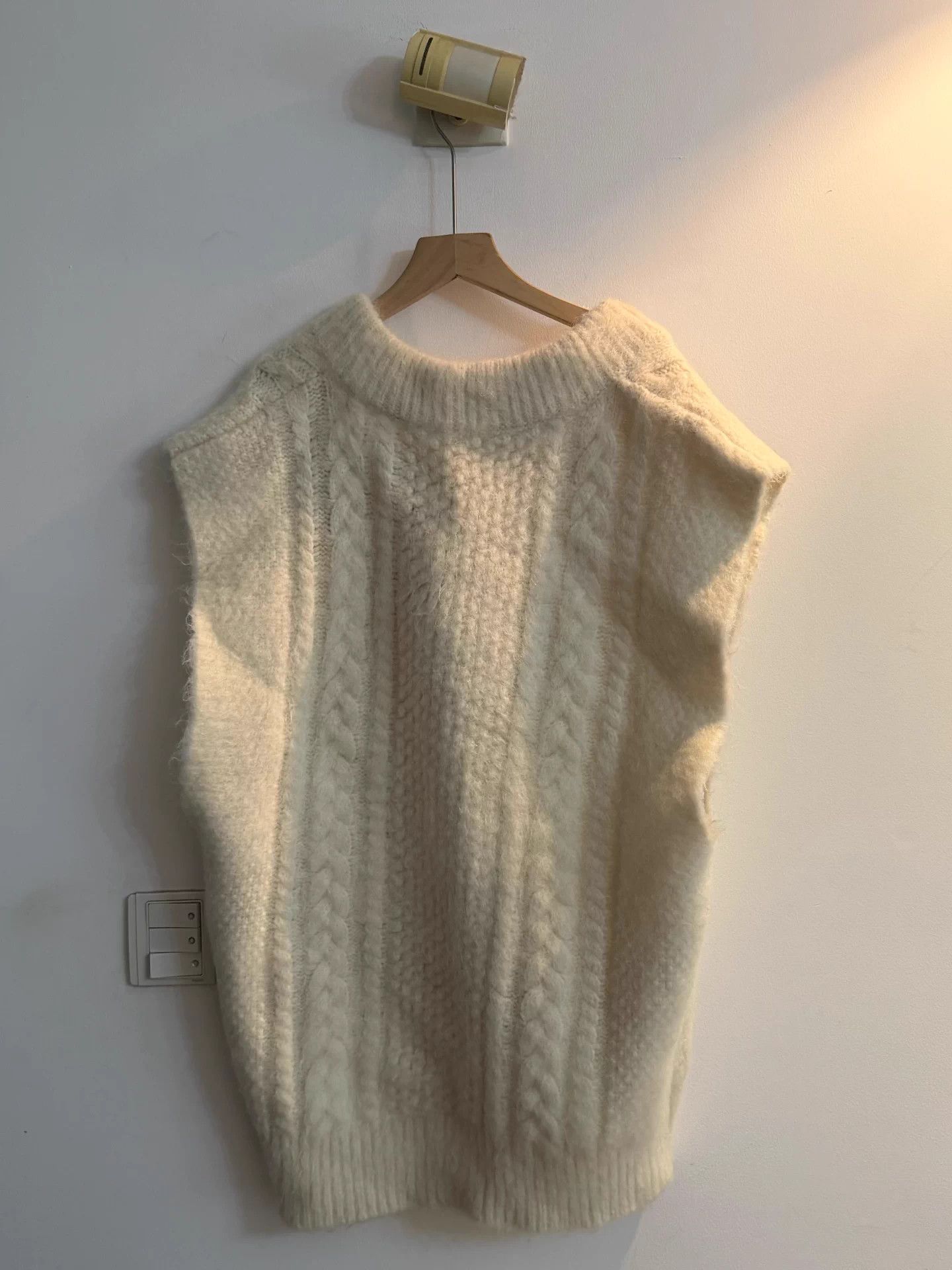 Maison Margiela Maison Margiela White Mohair Tank Top S Rare Size S / US 4 / IT 40 - 2 Thumbnail