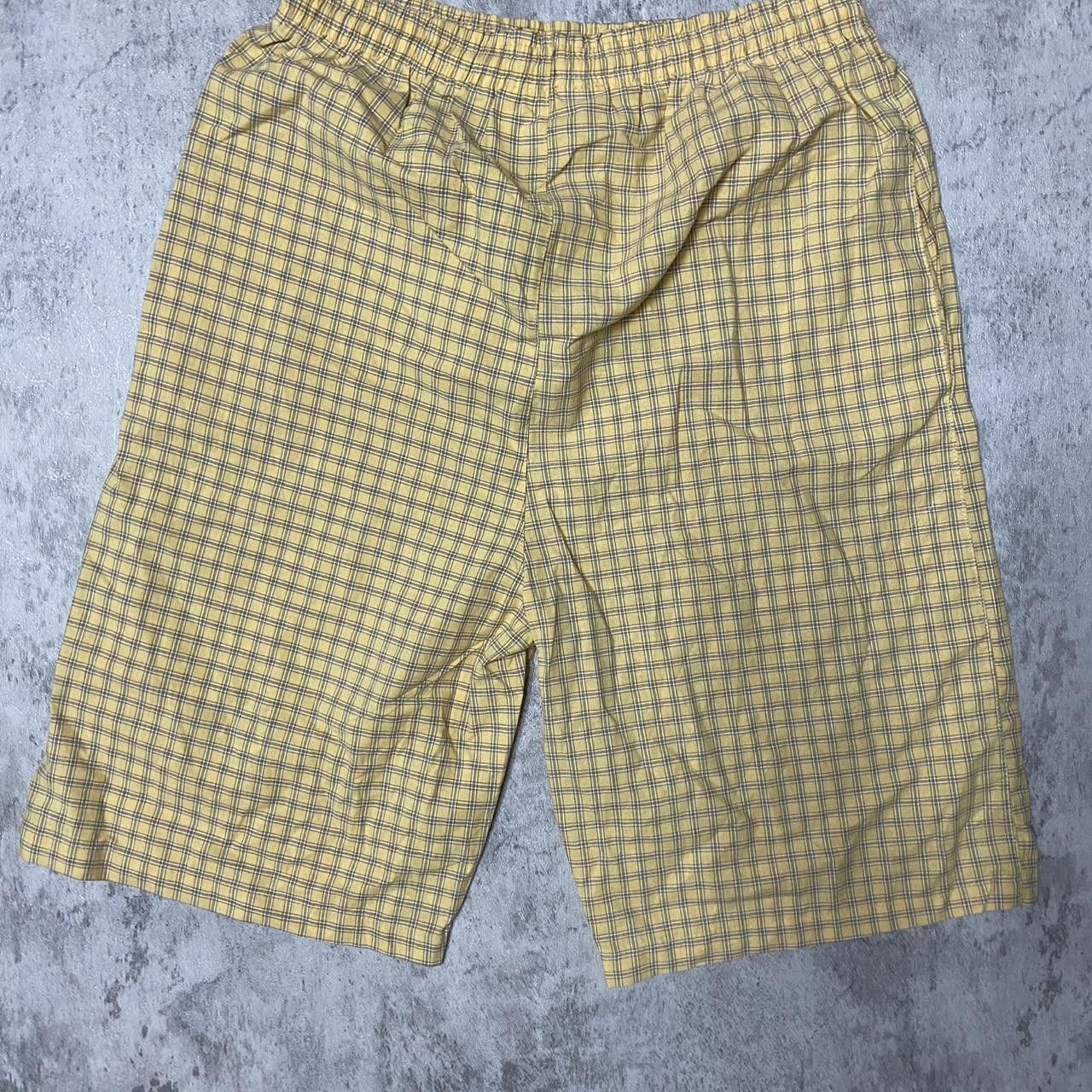 Nike Yellow and black Nike checkered shorts Size US 34 / EU 50 - 4 Thumbnail