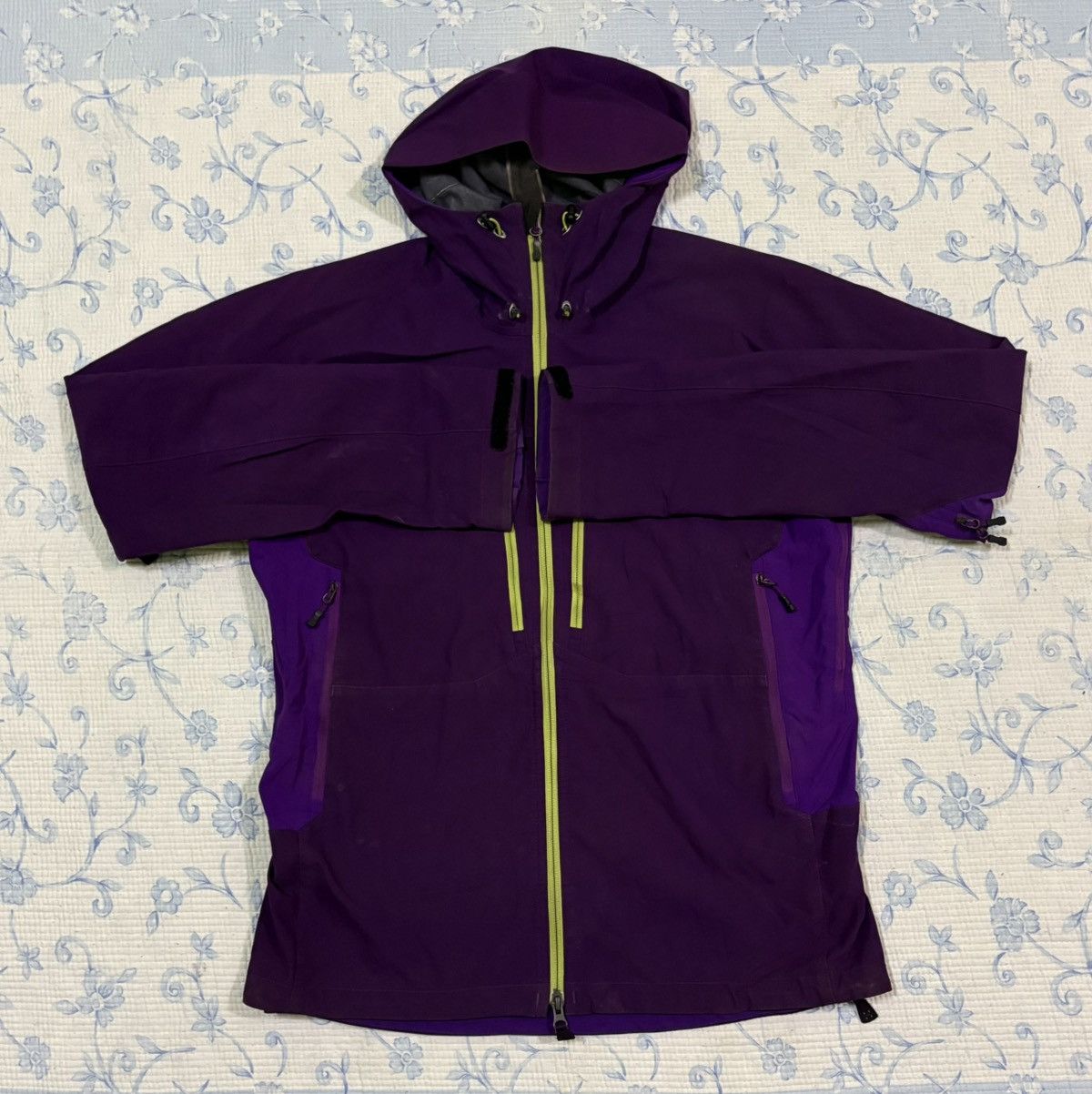 Haglofs Haglofs Windstopper Jacket Size US S / EU 44-46 / 1 - 5 Thumbnail
