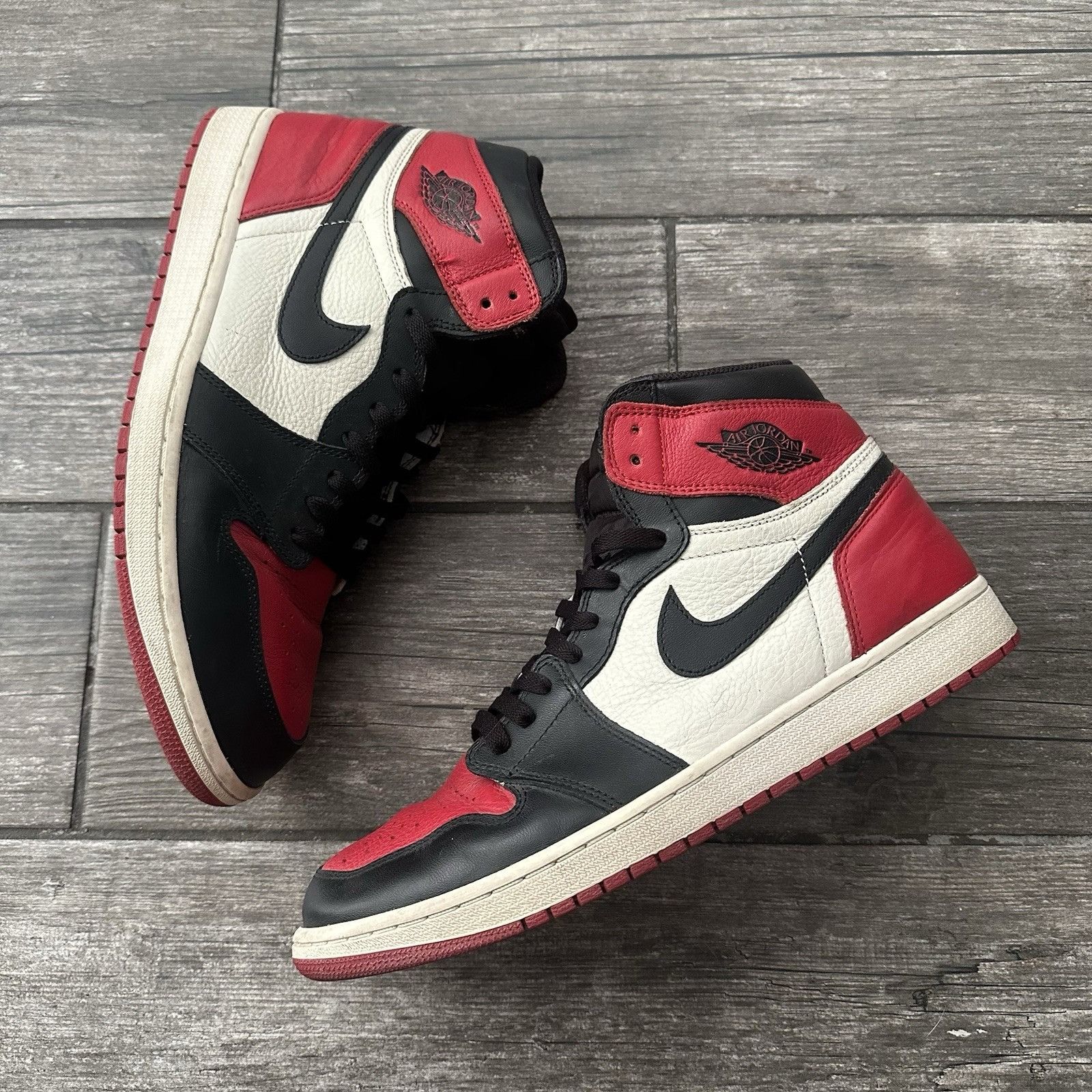 Size 8.5- Jordan 1 Retro OG High Bred Toe Black White Red‎ Leather (555088-610) A Detailed Look at  main image 2