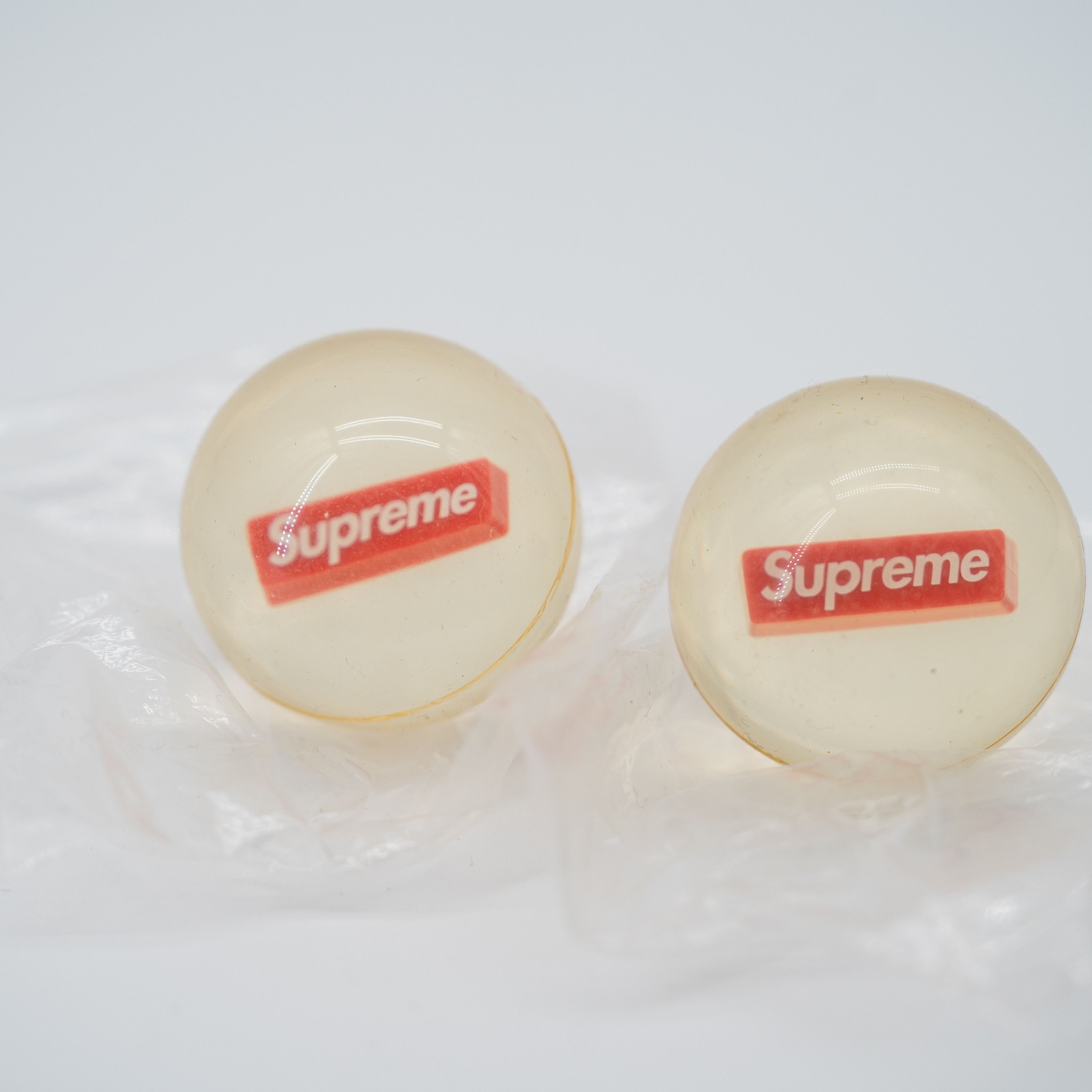 Supreme 2pcs Supreme Rubber Bouncy Super Ball Clear Red Size ONE SIZE - 2 Thumbnail