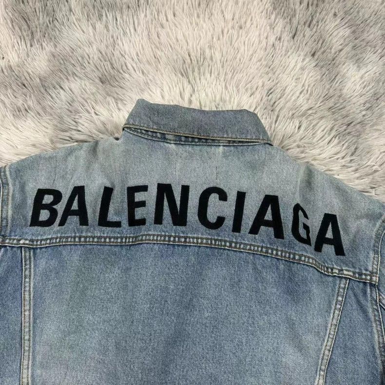 Balenciaga balenciaga denim jacket with logo design Size US L / EU 52-54 / 3 - 5 Thumbnail