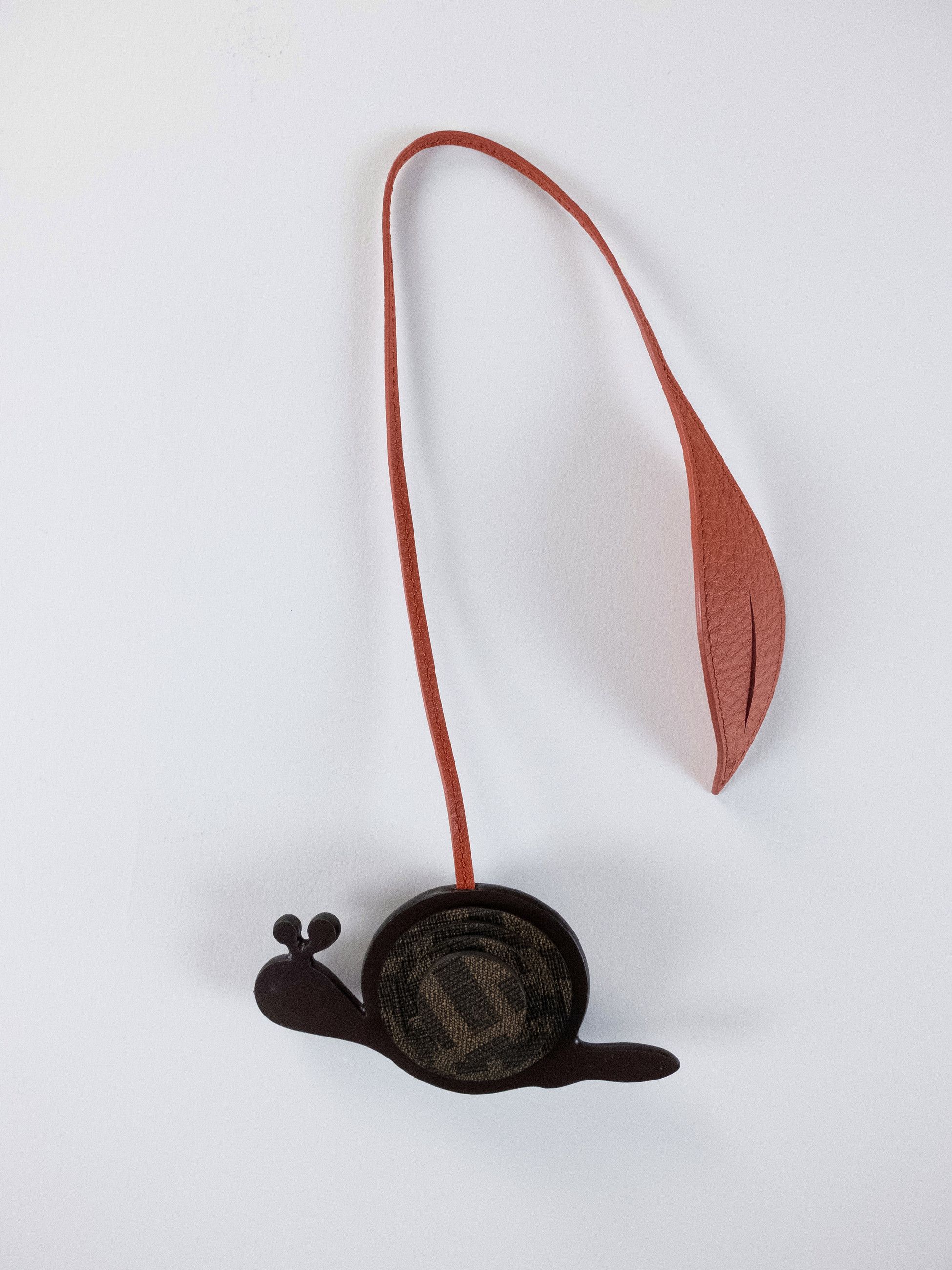 Fendi FENDI brown & red snail figure FF logo leather bag charm Size ONE SIZE - 4 Thumbnail