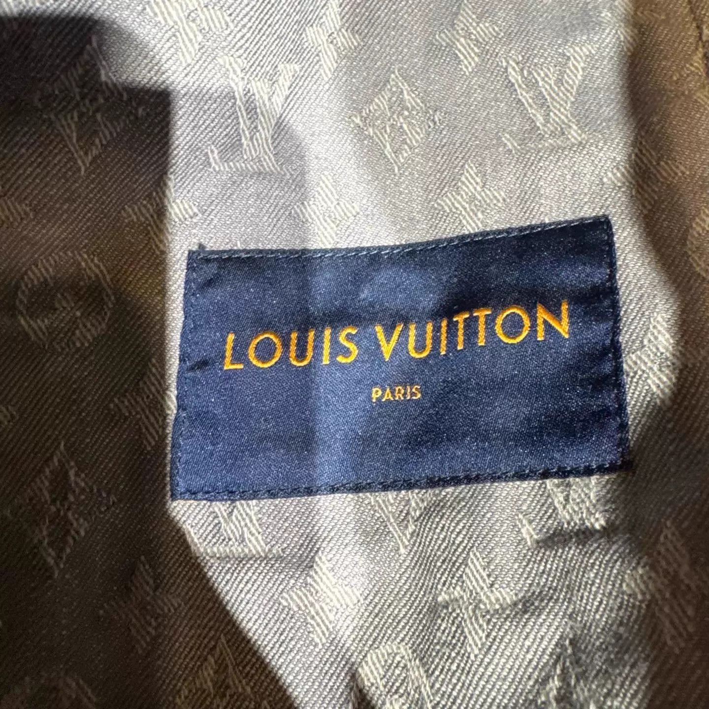 Louis Vuitton Louis Vuitton gray monogram denim jacket 48 Size US M / EU 48-50 / 2 - 5 Thumbnail