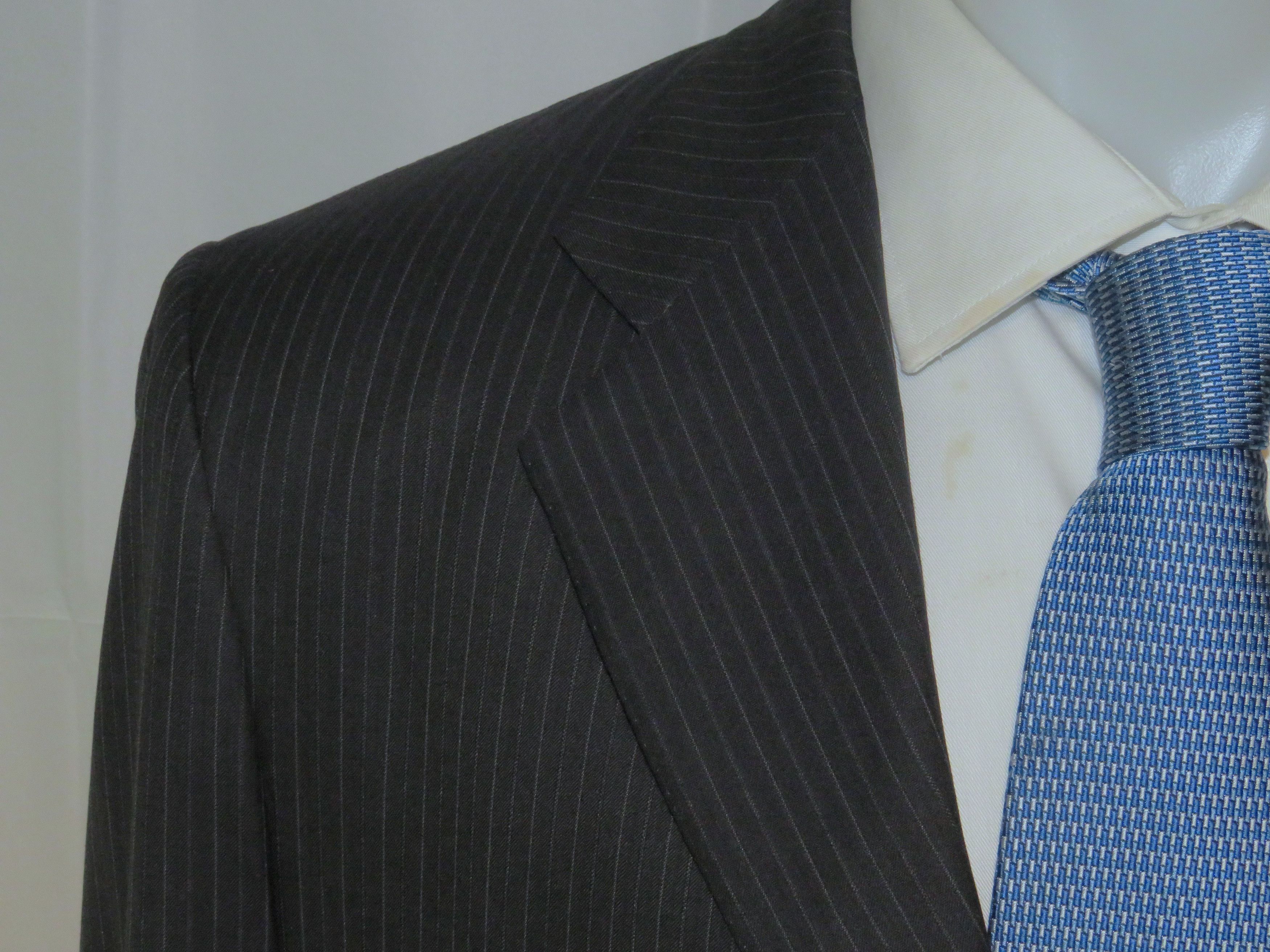 Kiton Super 180 Navy Striped Hand Made Three Button Suit 46S Size 46S - 3 Thumbnail