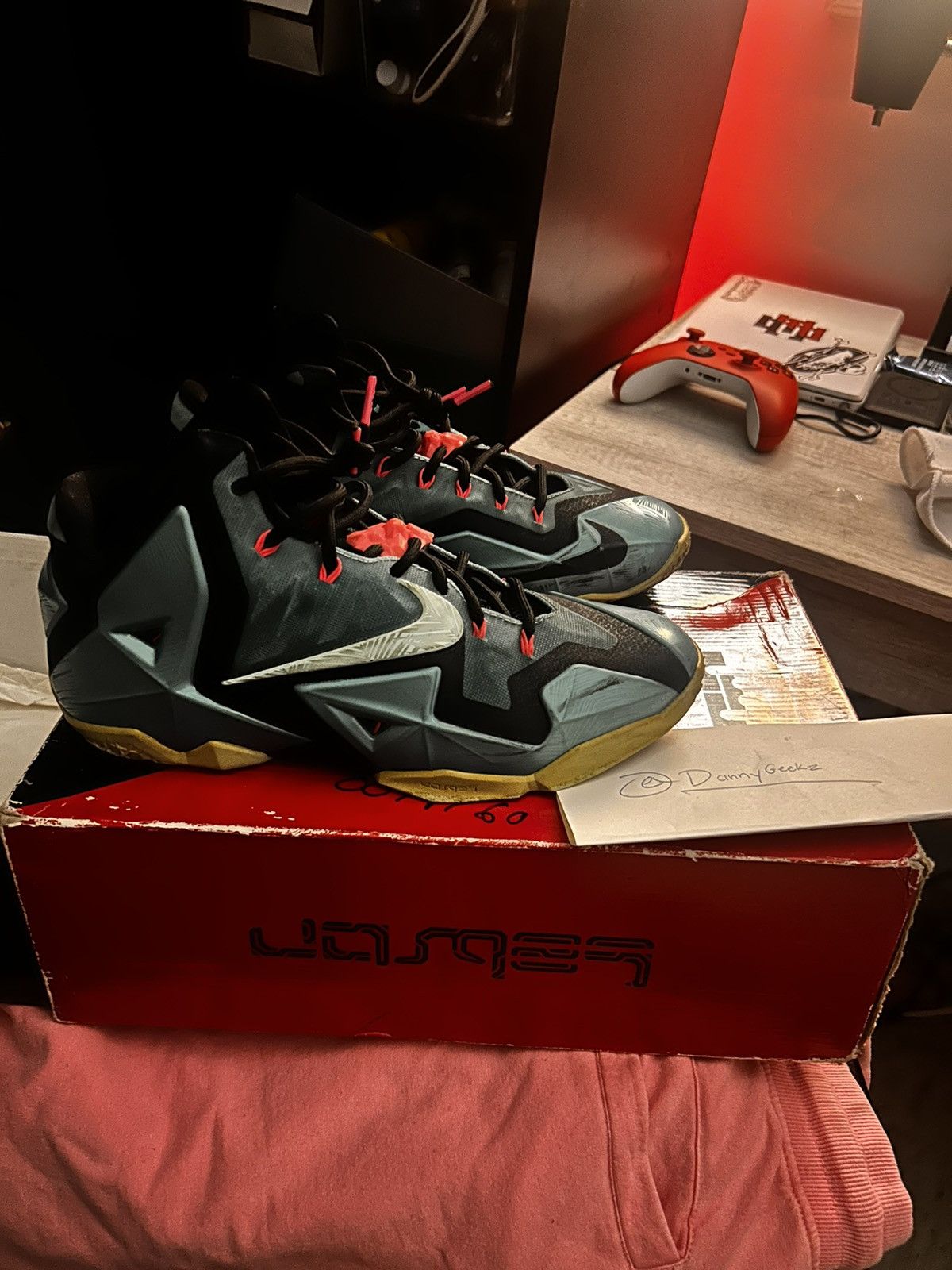 Nike Nike LeBron 11 south beach Elite Size US 8.5 / EU 41-42 - 1 Thumbnail