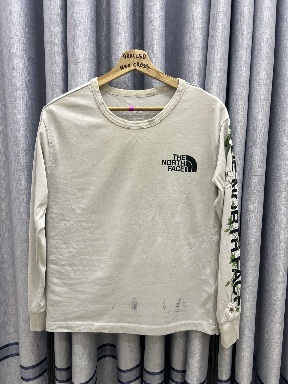 The North Face THE NORTH FACE THRASHED PAINTED FLORA LONG SLEEVE TE Size S / US 4 / IT 40 - 3 Thumbnail