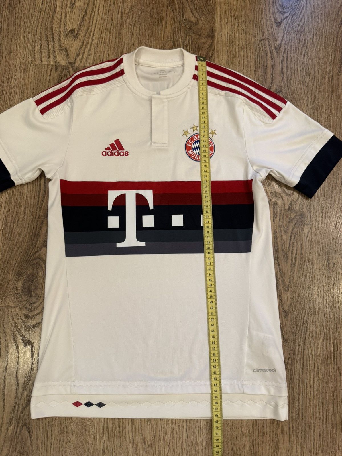 Adidas BAYERN MÜNICH 2015 2016 AWAY FOOTBALL SHIRT ADIDAS SIZE XS Size US XS / EU 42 / 0 - 2 Thumbnail