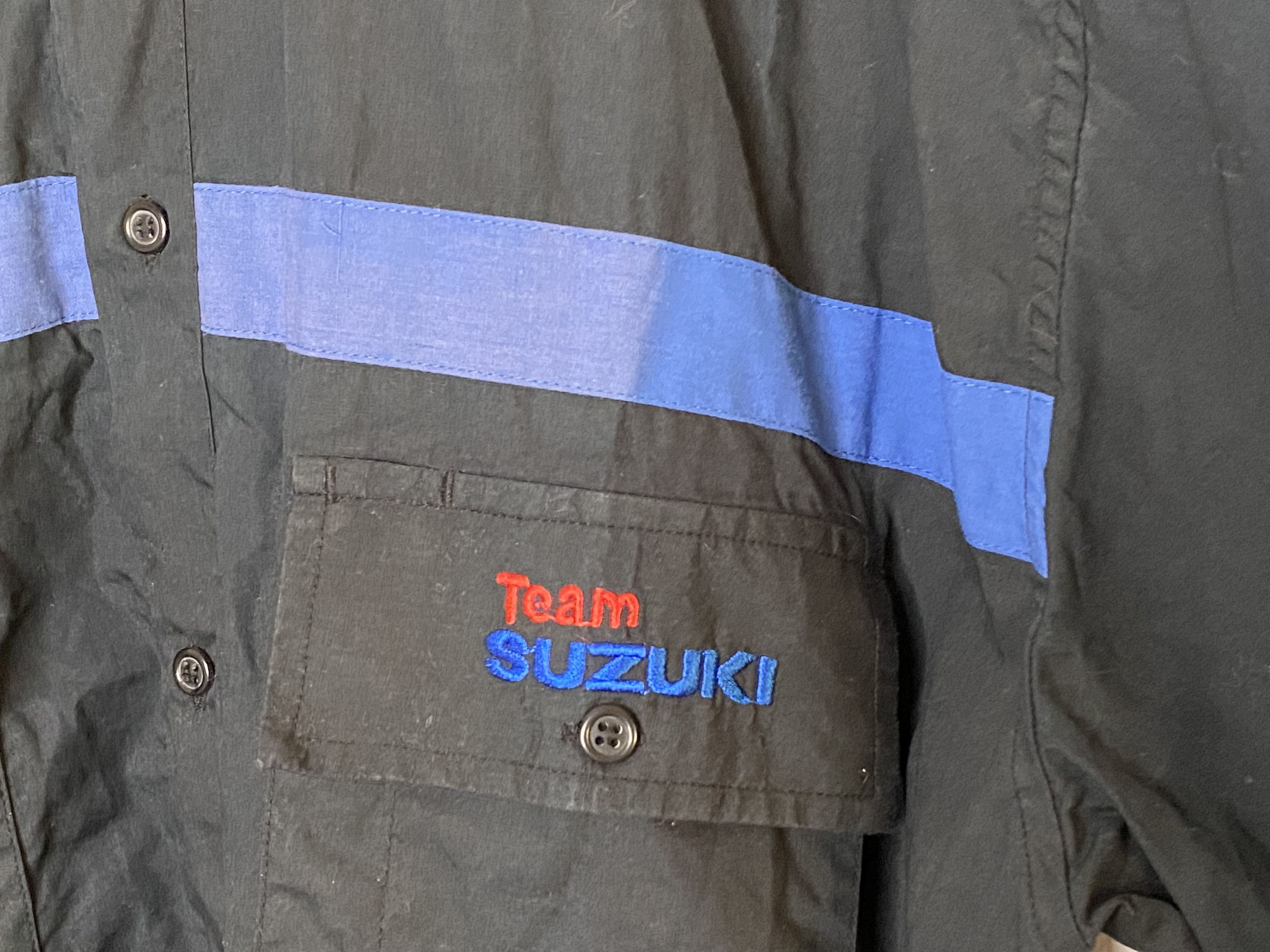 Vintage SUZUKI TEAM MOTO GP RACING BUTTON-DOWN CASUAL SHIRT Size US XL / EU 56 / 4 - 5 Thumbnail