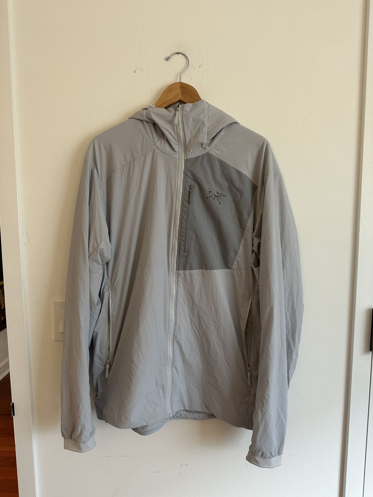 image of Arcteryx Proton Fl Hoodie - Solitude Gray - XL in Grey, Men's