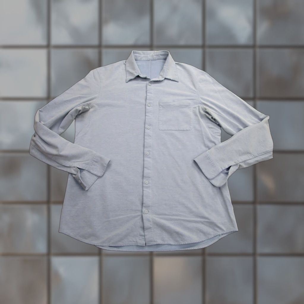 Lululemon VINTAGE Lululemon Button-Up Shirt Mens Large Long Sleeve Solid Blue Casual Size US L / EU 52-54 / 3 - 1 Thumbnail