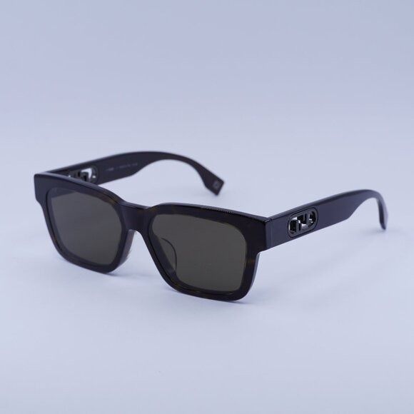 Fendi Fendi FE40107I 52E Sunglasses Havana Rectangle Frame Size ONE SIZE - 1 Thumbnail