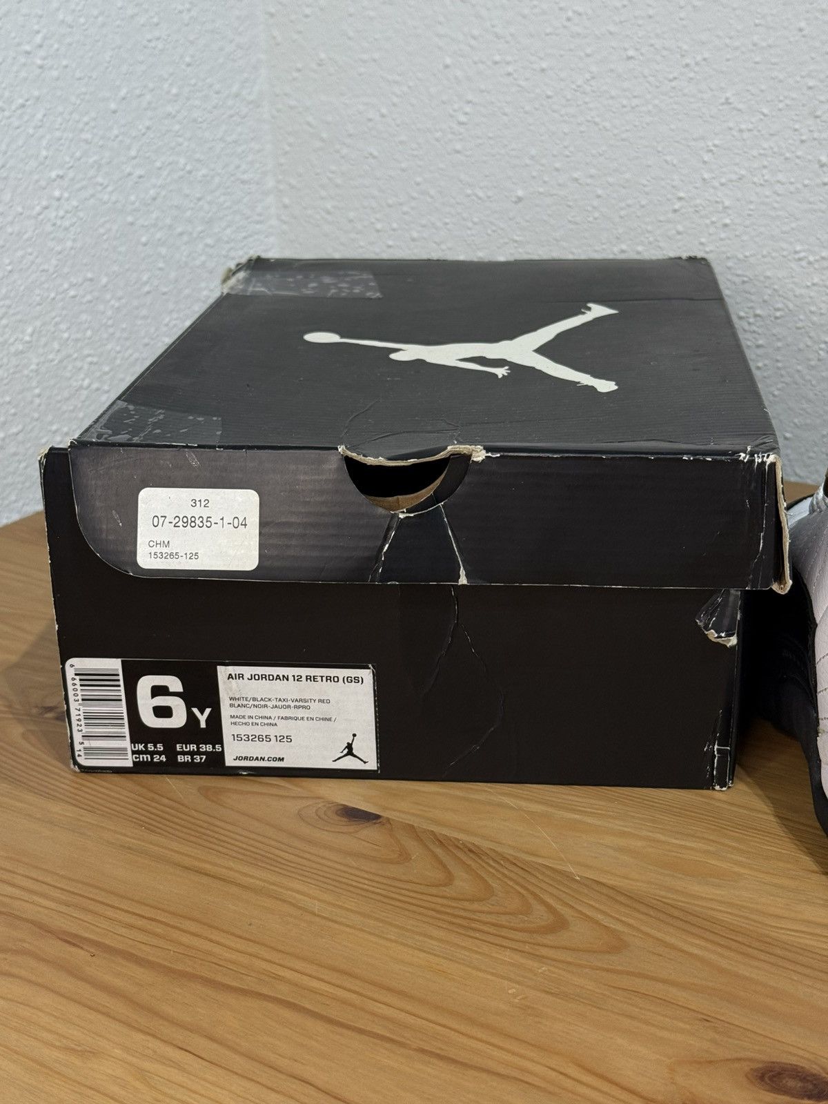 Jordan Brand × Nike Nike Air Jordan 12 Retro Taxi (2013) Size US 8 / IT 38 - 8 Thumbnail