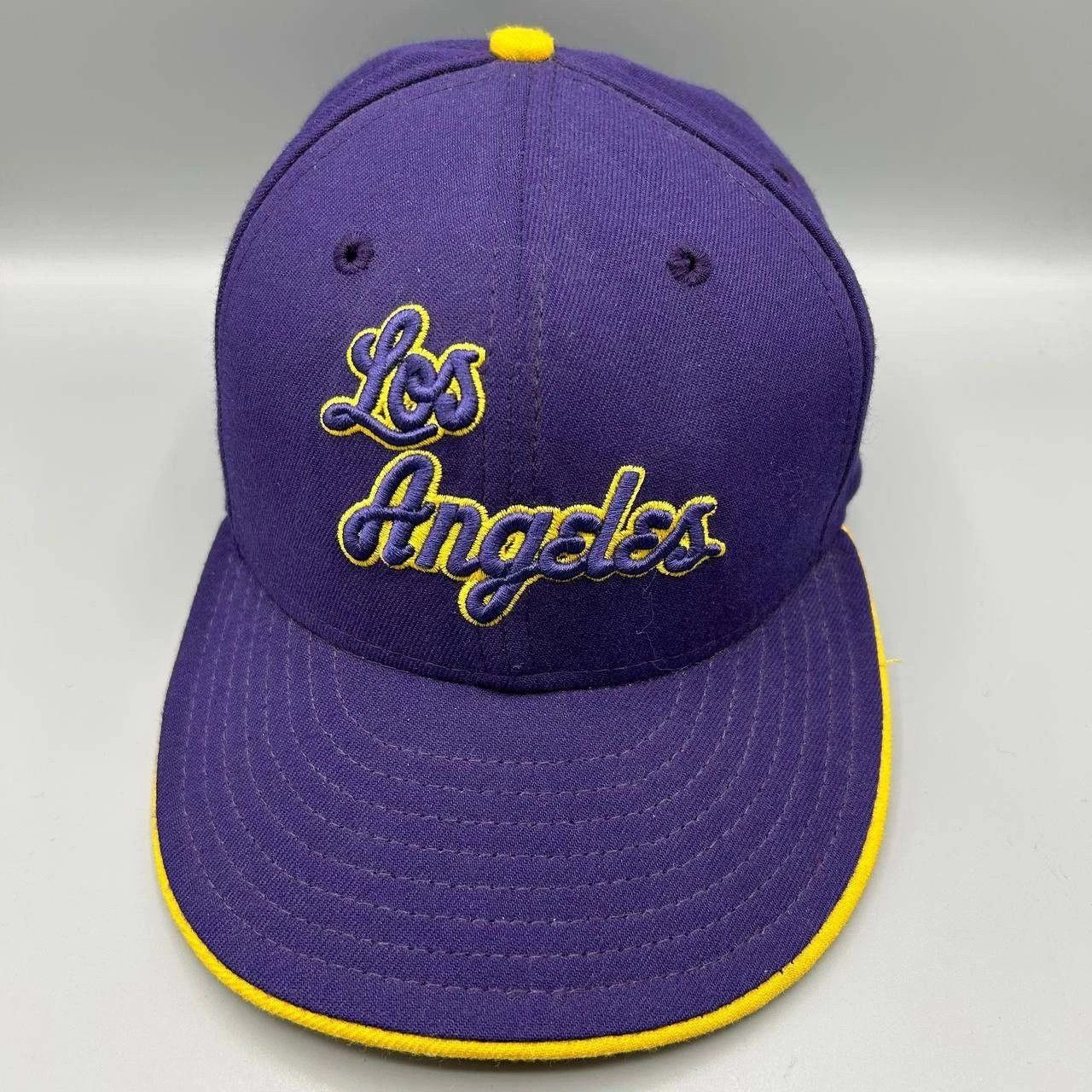 New Era Los Angeles LA Lakers Hat 7 Embroidered NBA Fitted Cap Wool Size ONE SIZE - 1 Thumbnail