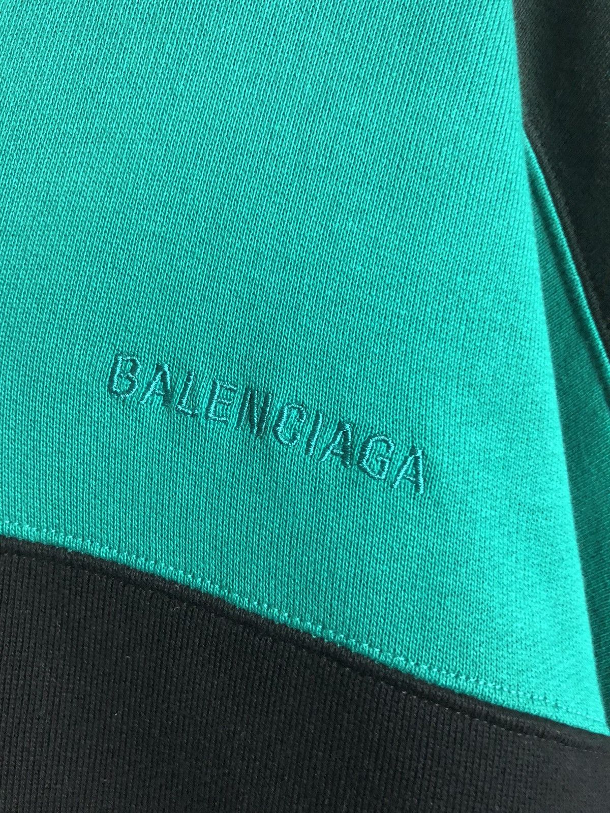 Balenciaga × Designer $1290 Green & Black Stripe Oversized Hoodie Size US M / EU 48-50 / 2 - 3 Thumbnail