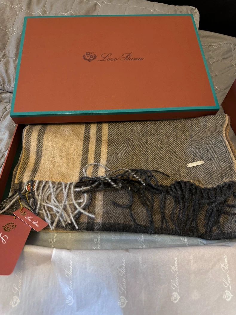Loro Piana LORO PIANA 100% cashmere scarf Size ONE SIZE - 1 Thumbnail