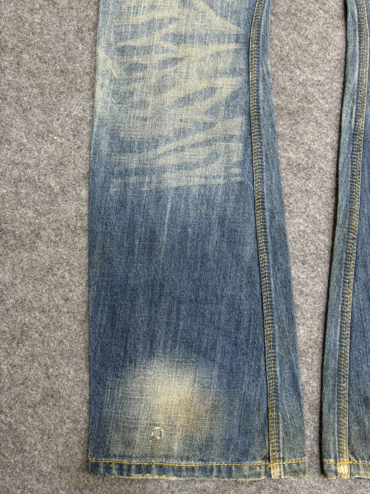 Japanese Brand 💥Japan Style Flare💥Hideaways Curve Distressed Denim F582 Size US 33 - 17 Thumbnail