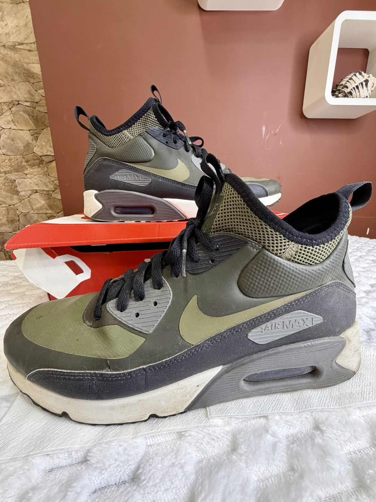 Nike Airmax 90 Size US 9.5 / EU 42-43 - 6 Thumbnail