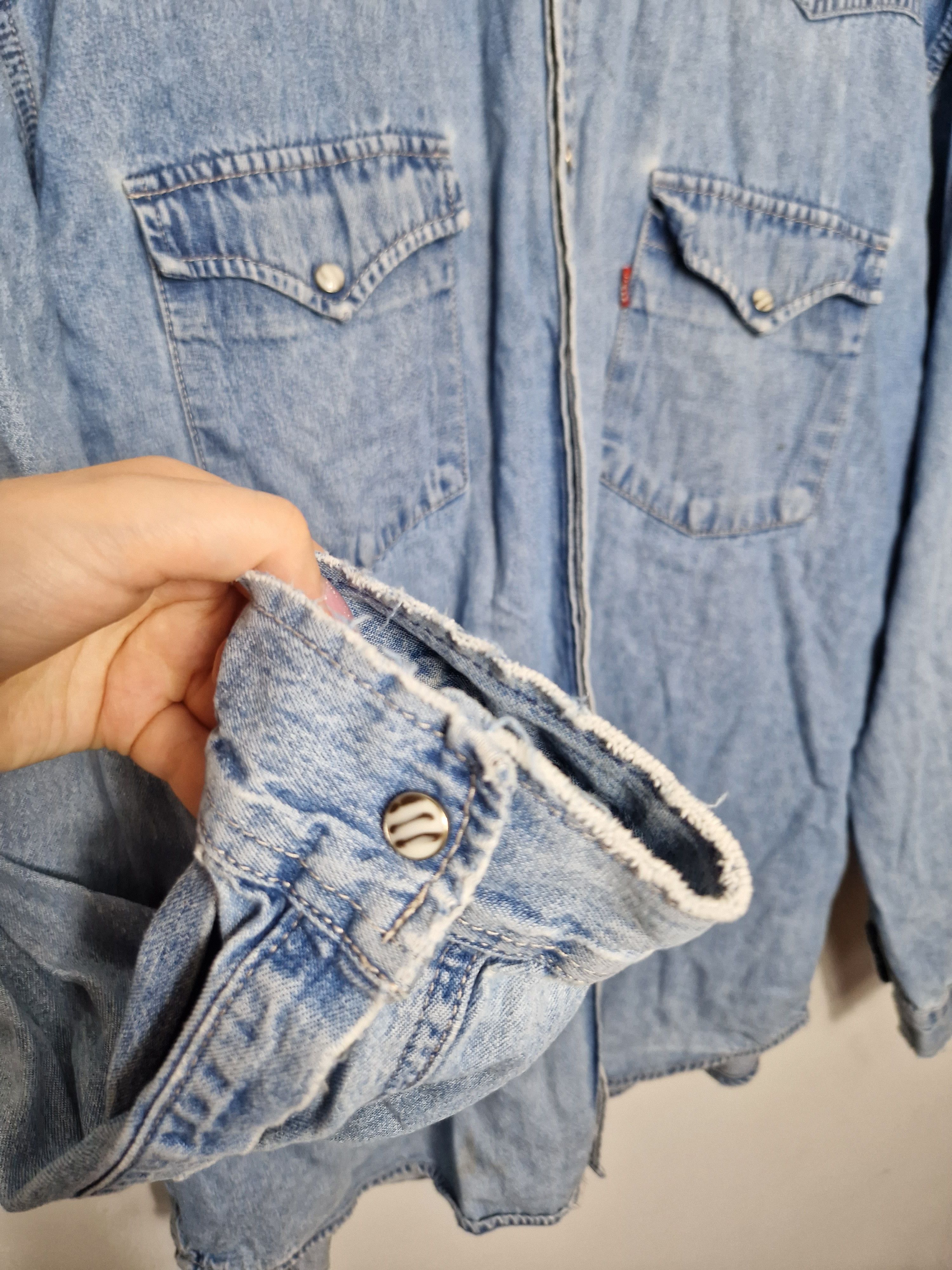 Levi's × Levi's Vintage Clothing × Vintage Levis Levi's vintage 90s denim shirt distressed Size US XL / EU 56 / 4 - 7 Thumbnail