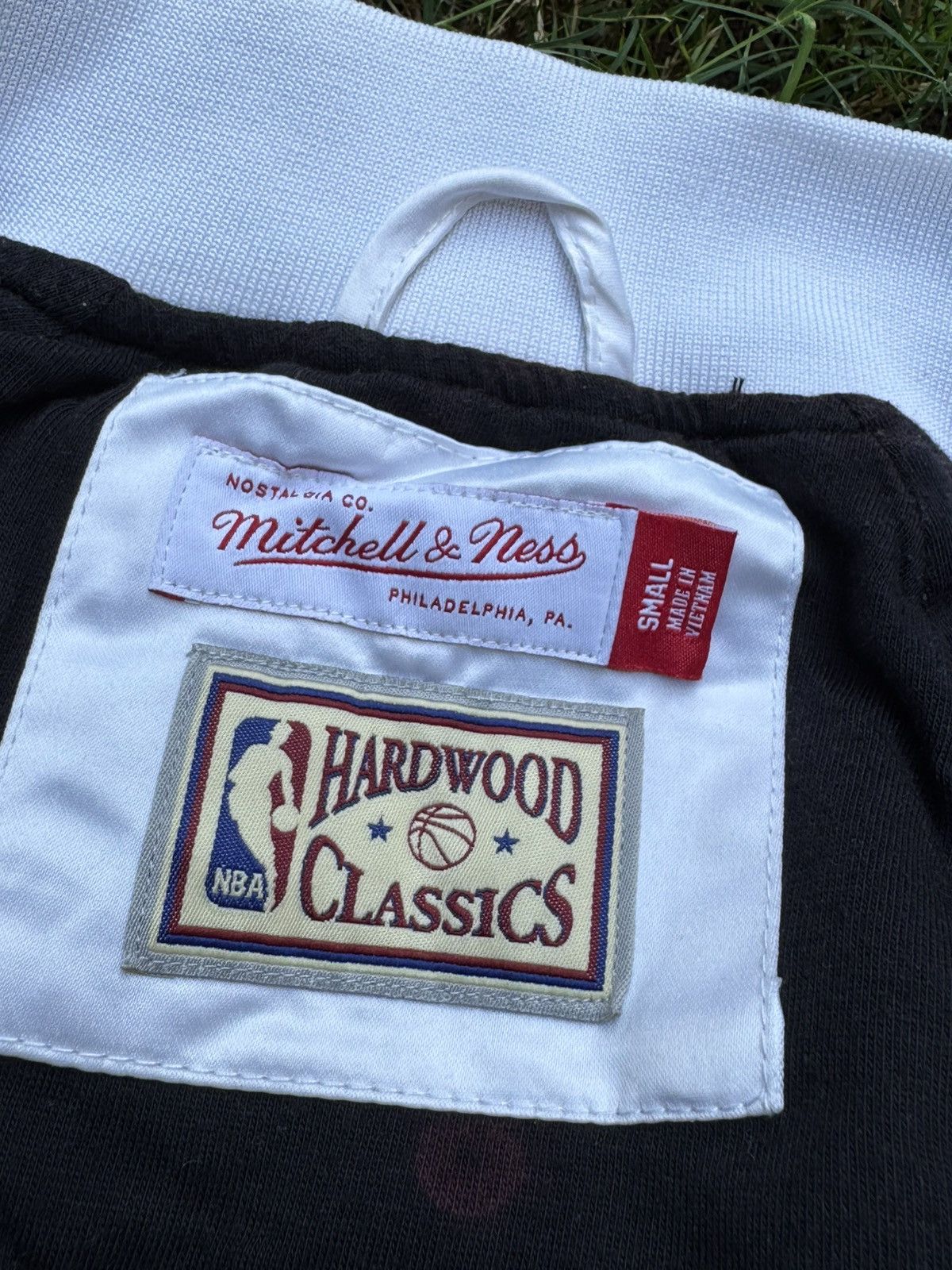 Mitchell & Ness Men's Mitchell & Ness NBA Chicago Bulls White Size US M / EU 48-50 / 2 - 7 Thumbnail