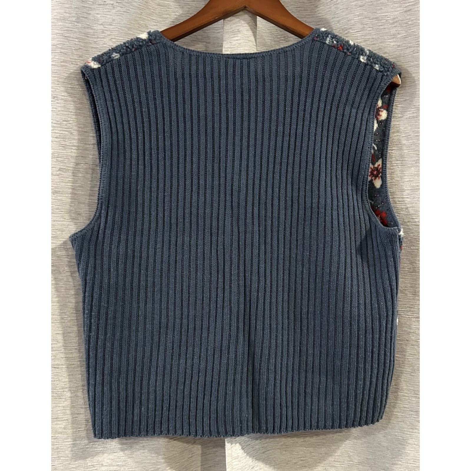 Vintage VINTAGE Canyon River Blues Floral Fleece Vest Women XL Blue Boho Pattern Vest Wool? Acrylic Blend (note: verify fabric) Size XL / US 12-14 / IT 48-50 - 3 Thumbnail